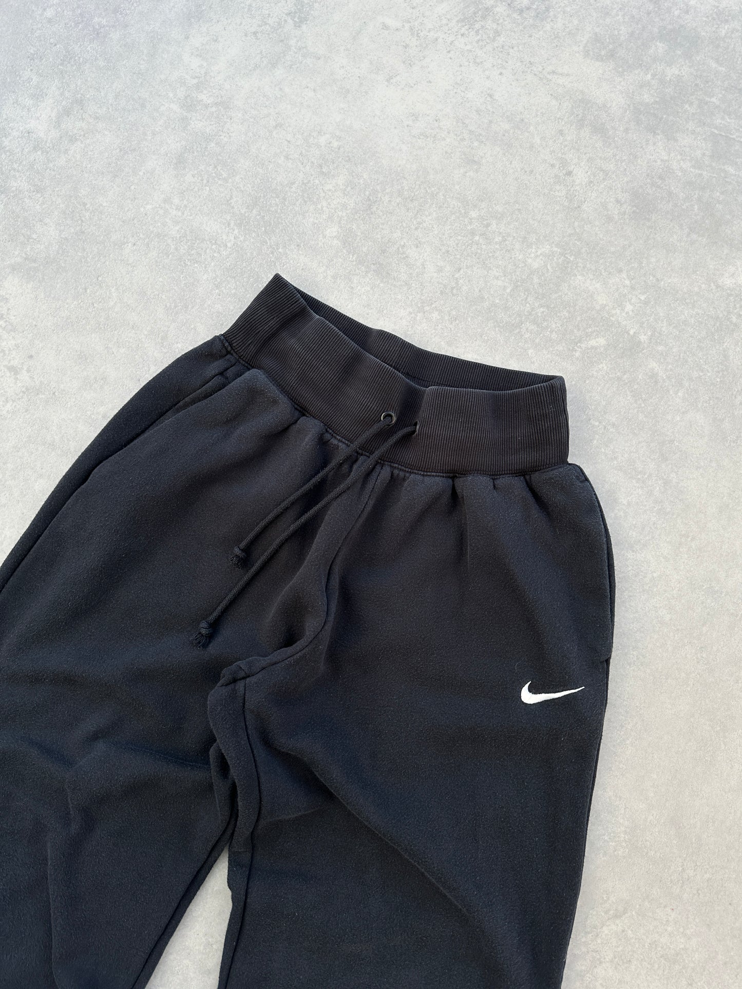 Nike ženska baggy fit crna trenerka (XS)