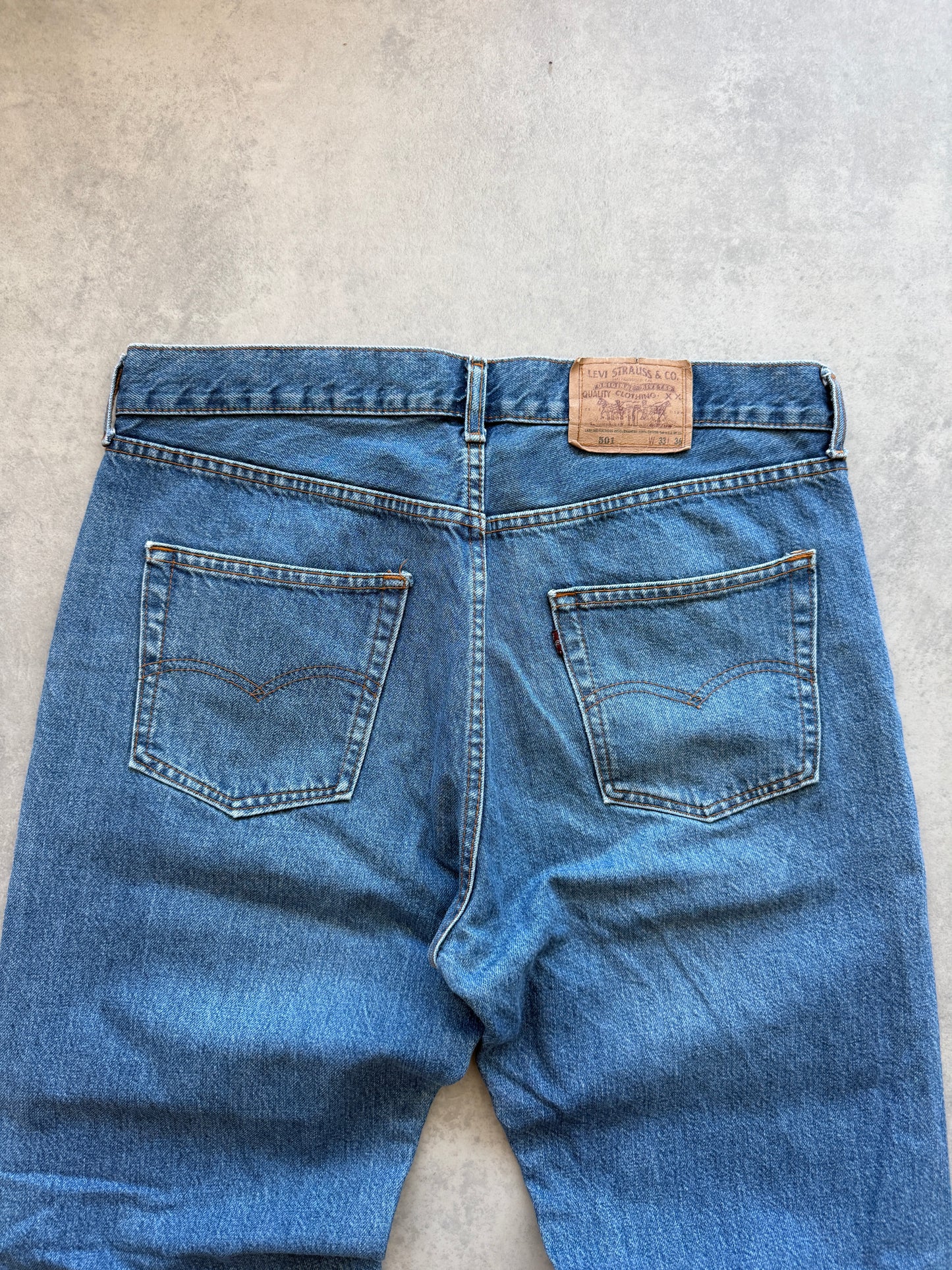 Levis 501 vintage bootleg muške farmerke (33x36)