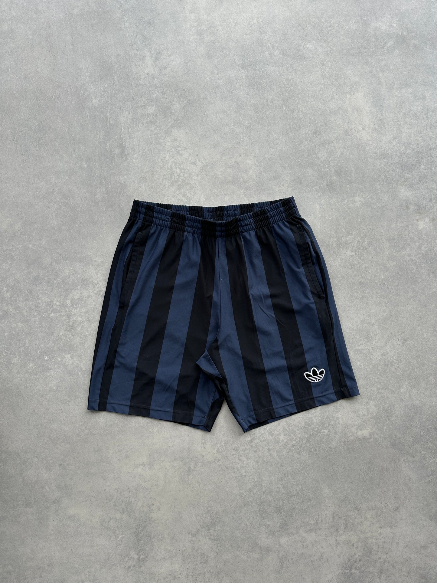 Adidas retro muški šorc (S)