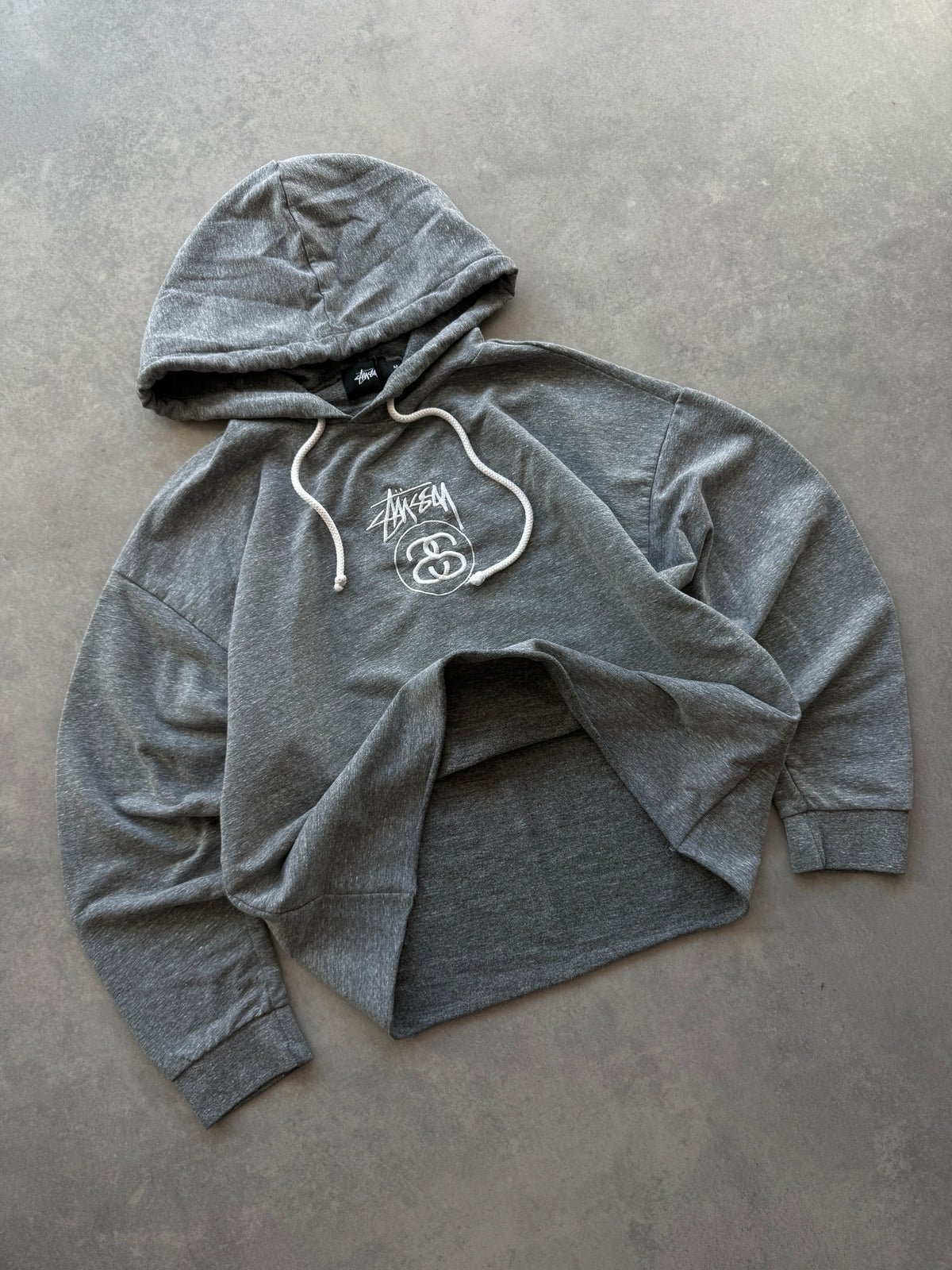 Stussy ženska siva oversized crop dukserica (M)