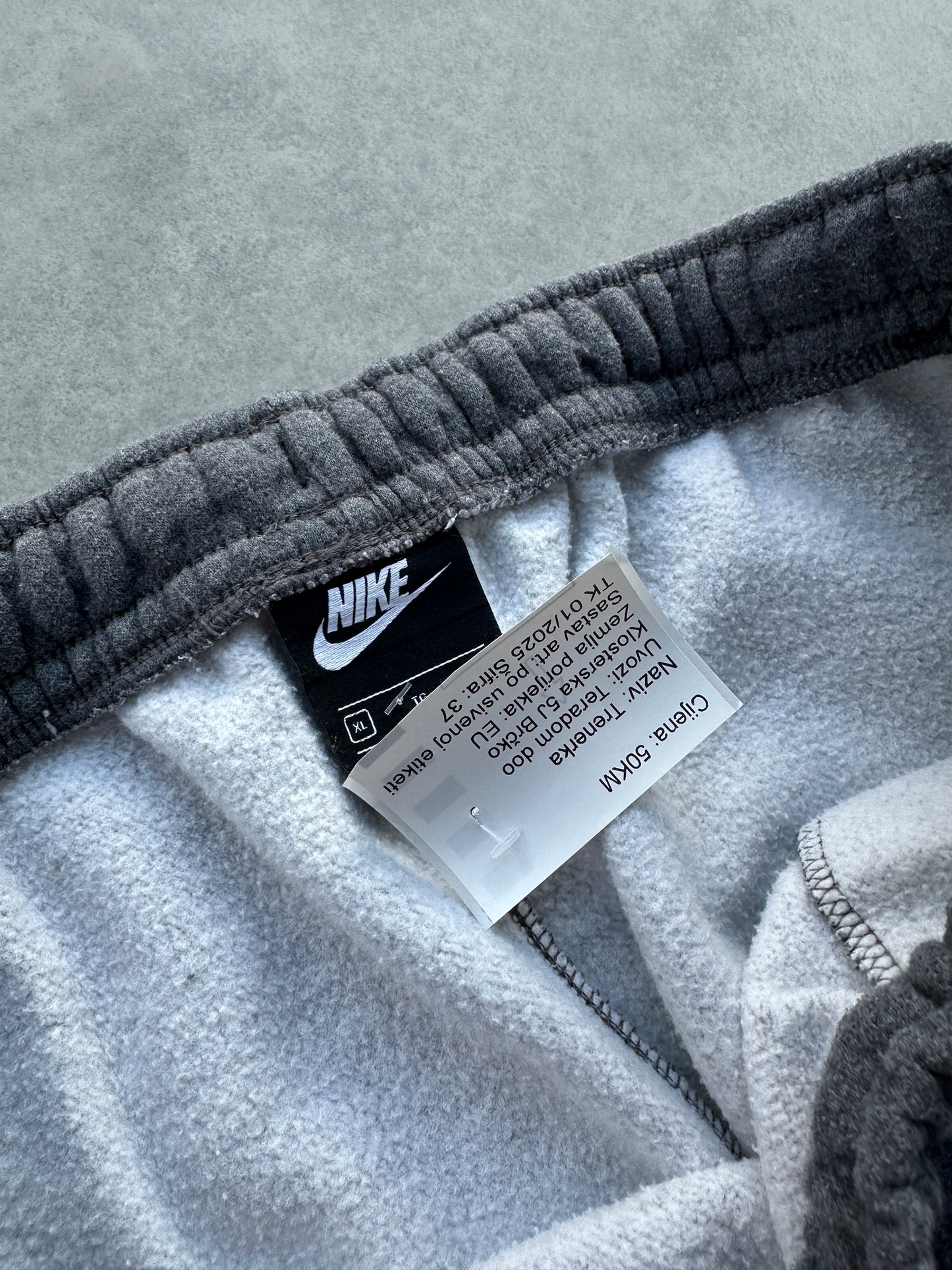 Nike muška siva cargo trenerka (XL)