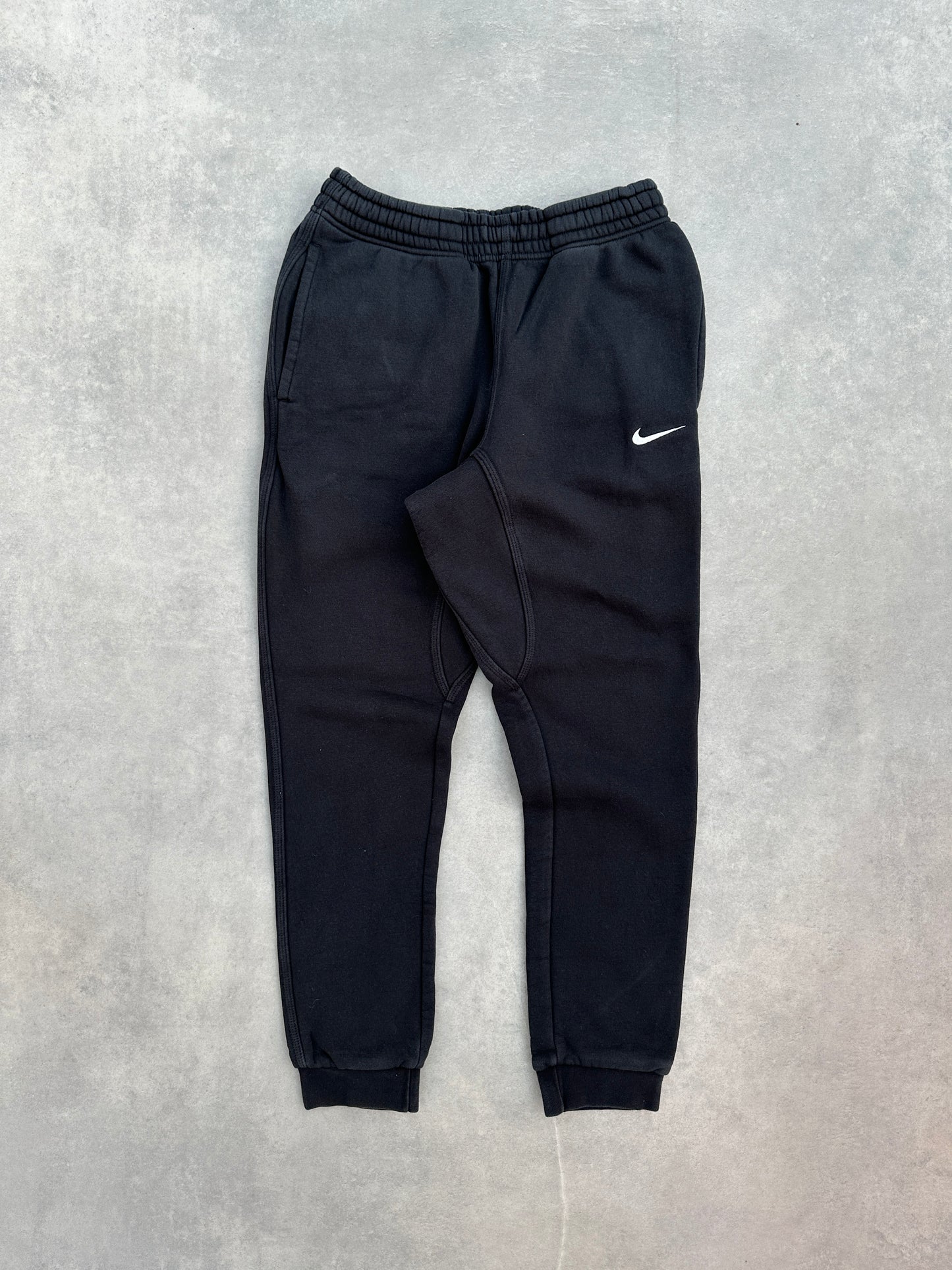 Nike ženska crna slim fit trenerka (S)