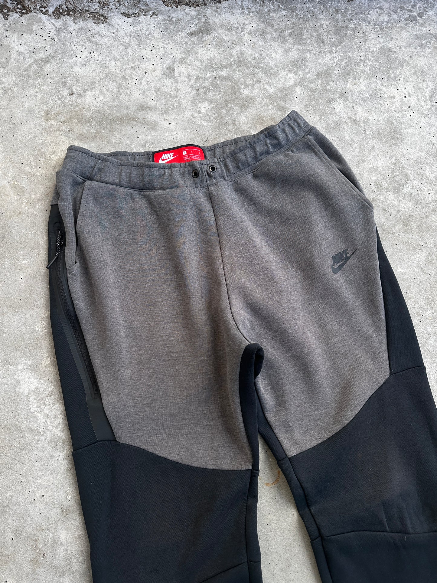 Nike Tech Fleece muški komplet (L)