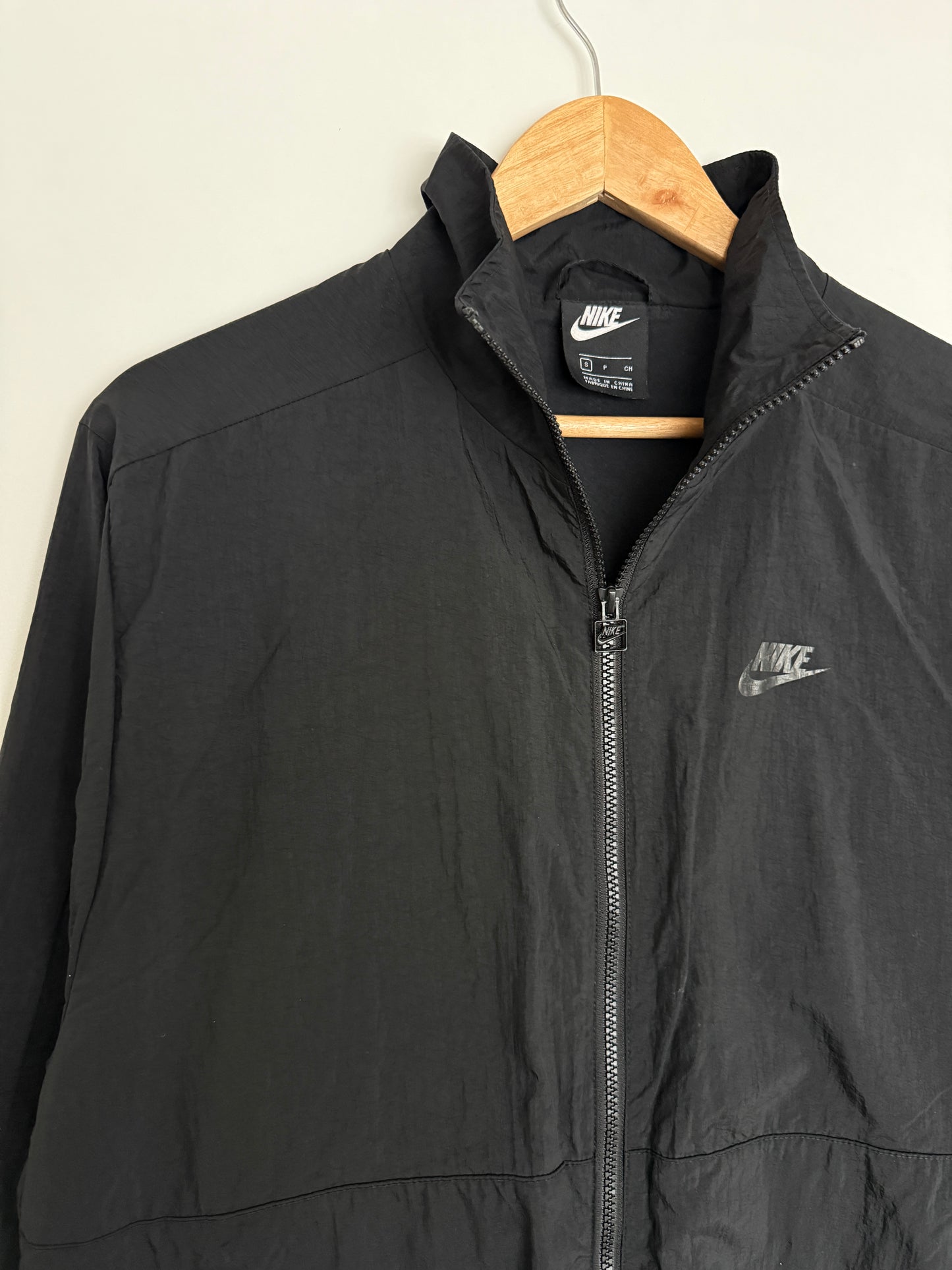 Nike muška oversized crna šuškava dukserica (S)