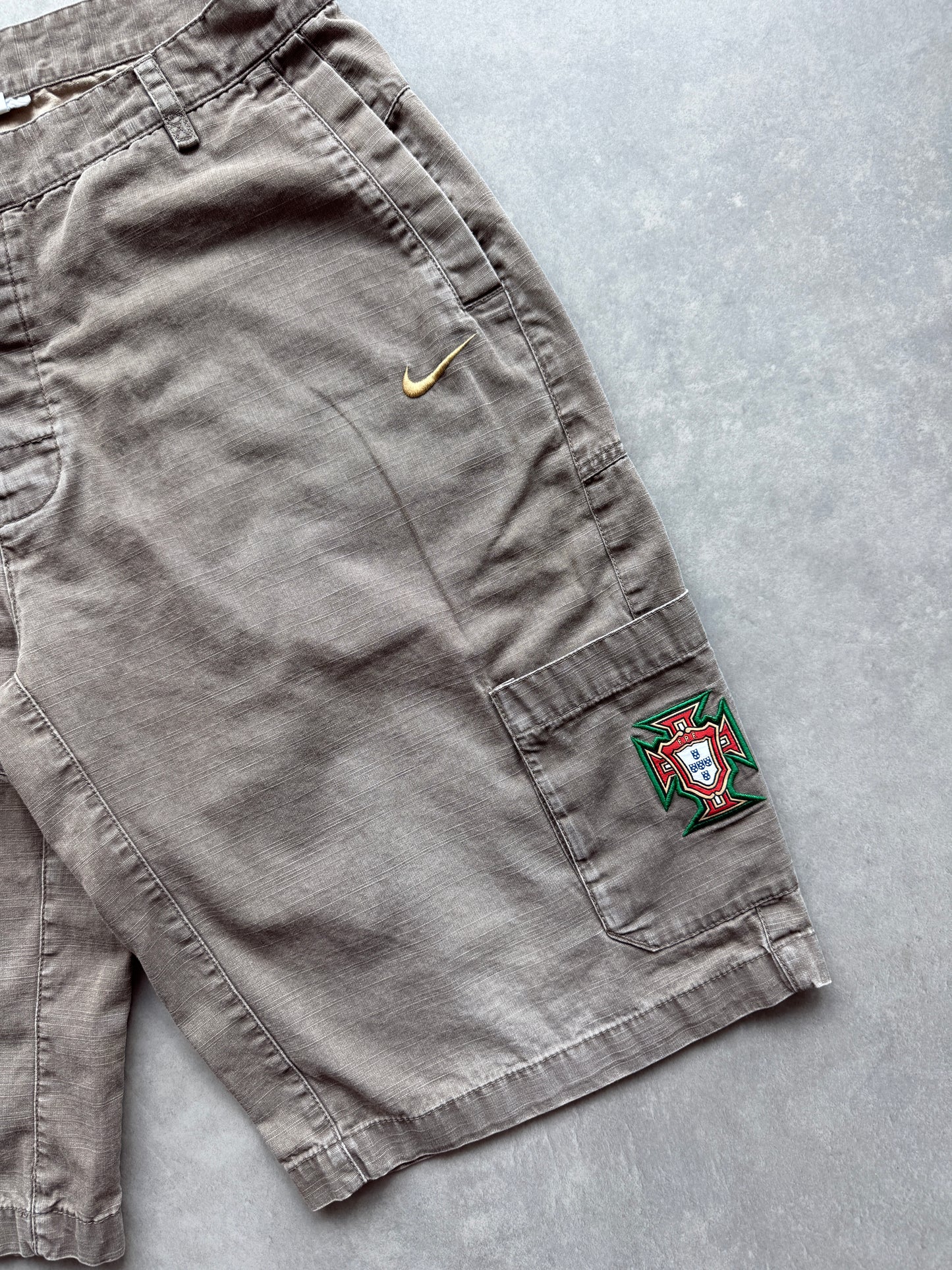 Nike x Portugal 2000s vintage muški cargo šorc (XXL)