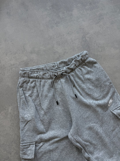 Nike muška siva cargo trenerka (S)