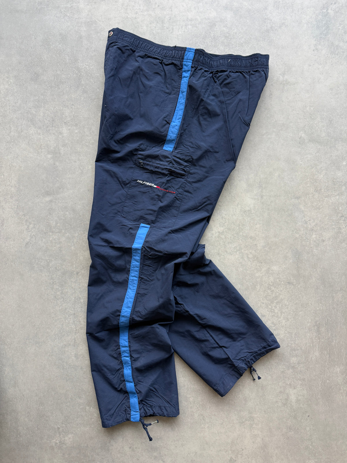 Tommy Hilfiger Athletic vintage muške šuškave baggy hlace (L)
