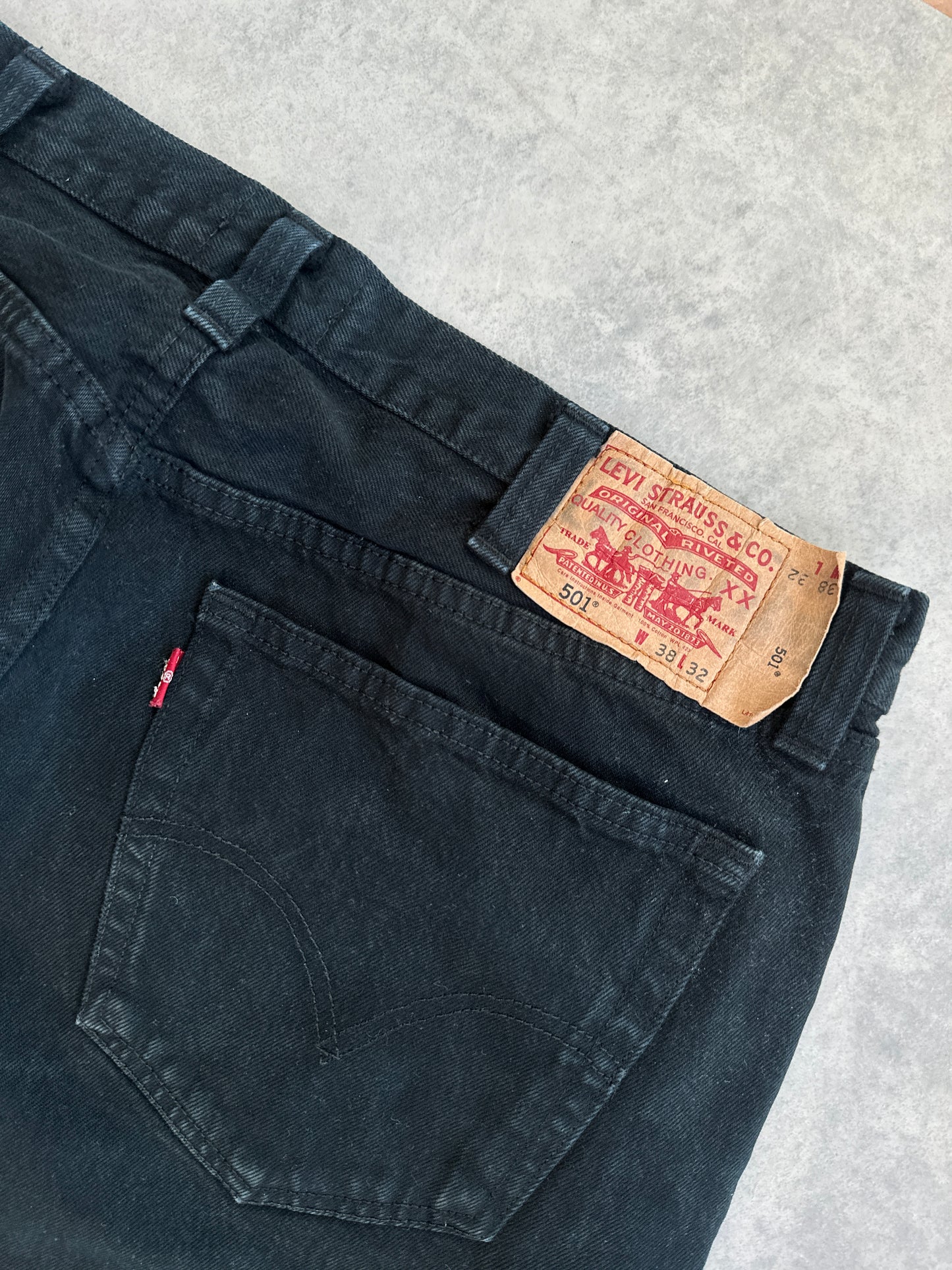 Levis 501 muške crne farmerke (38x32)