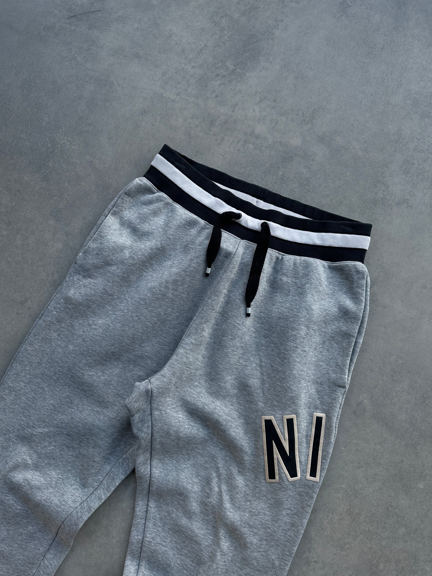 Nike muška siva trenerka (S)