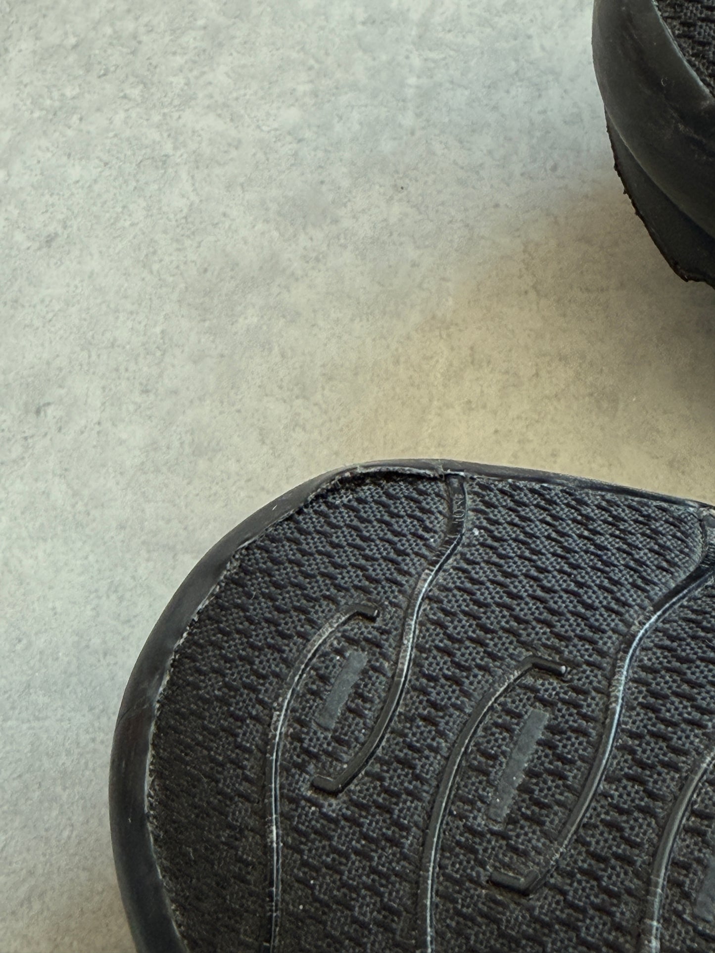 Nike TN Triple Black muške patike (45)