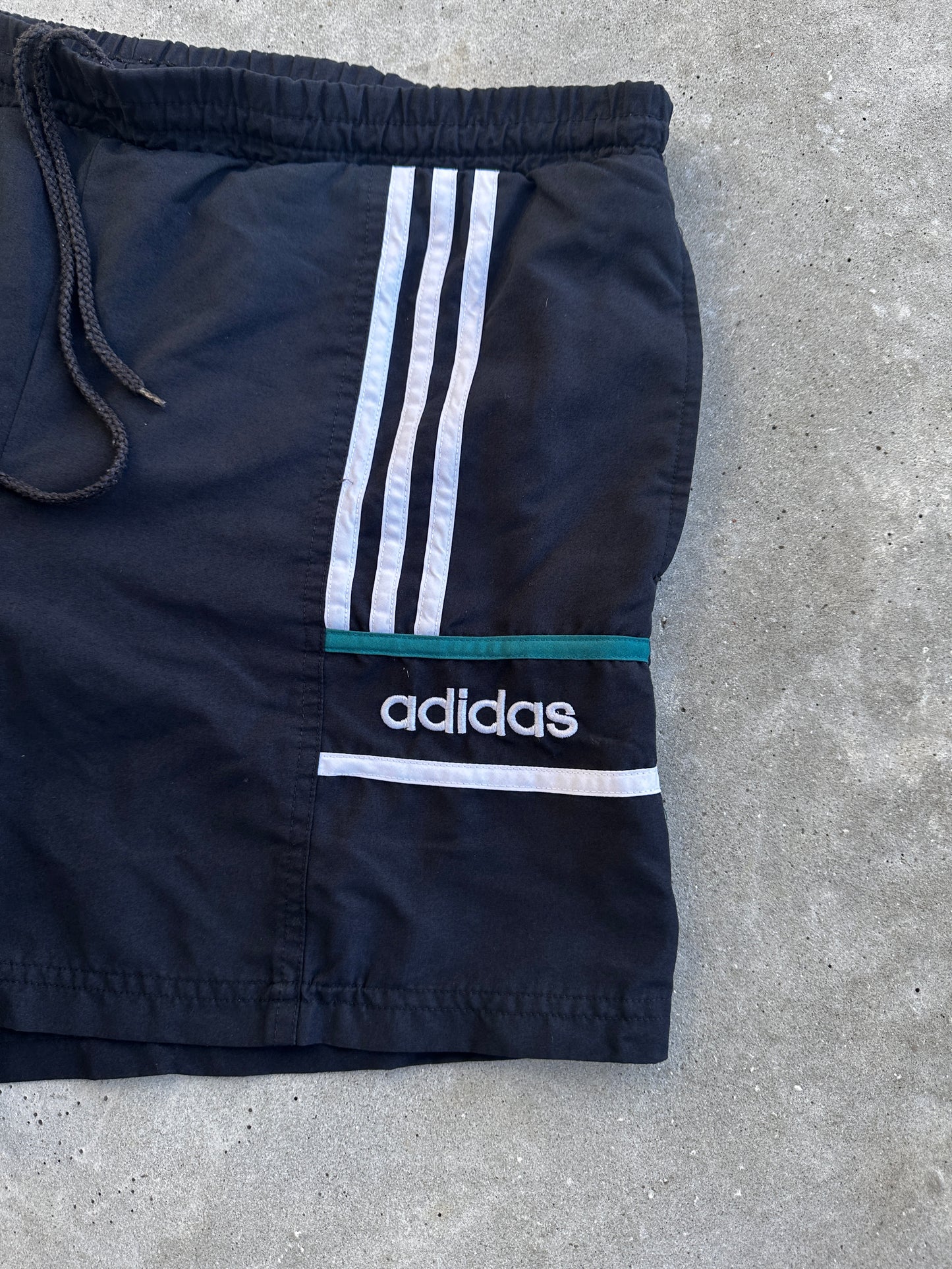 Adidas 90s muški vintage crni šorc (M)