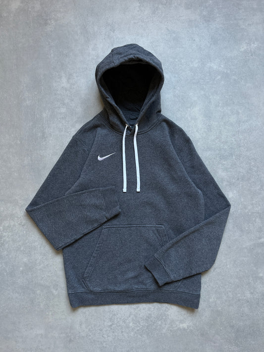 Nike muška basic siva dukserica (S)