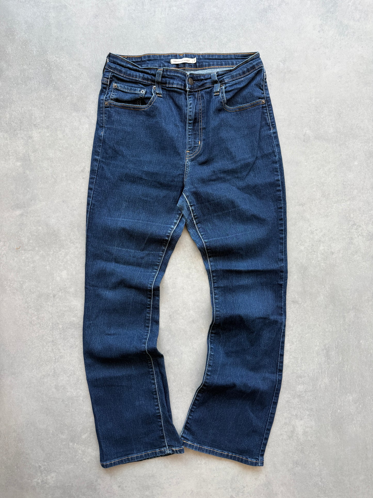 Levis 725 ženske tamno plave farmerke (31)