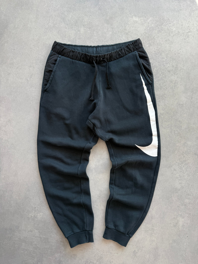 Nike swoosh muška crna trenerka (S)