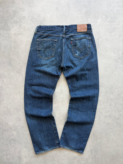 Levis 501 muške tamno plave farmerke (34x32)