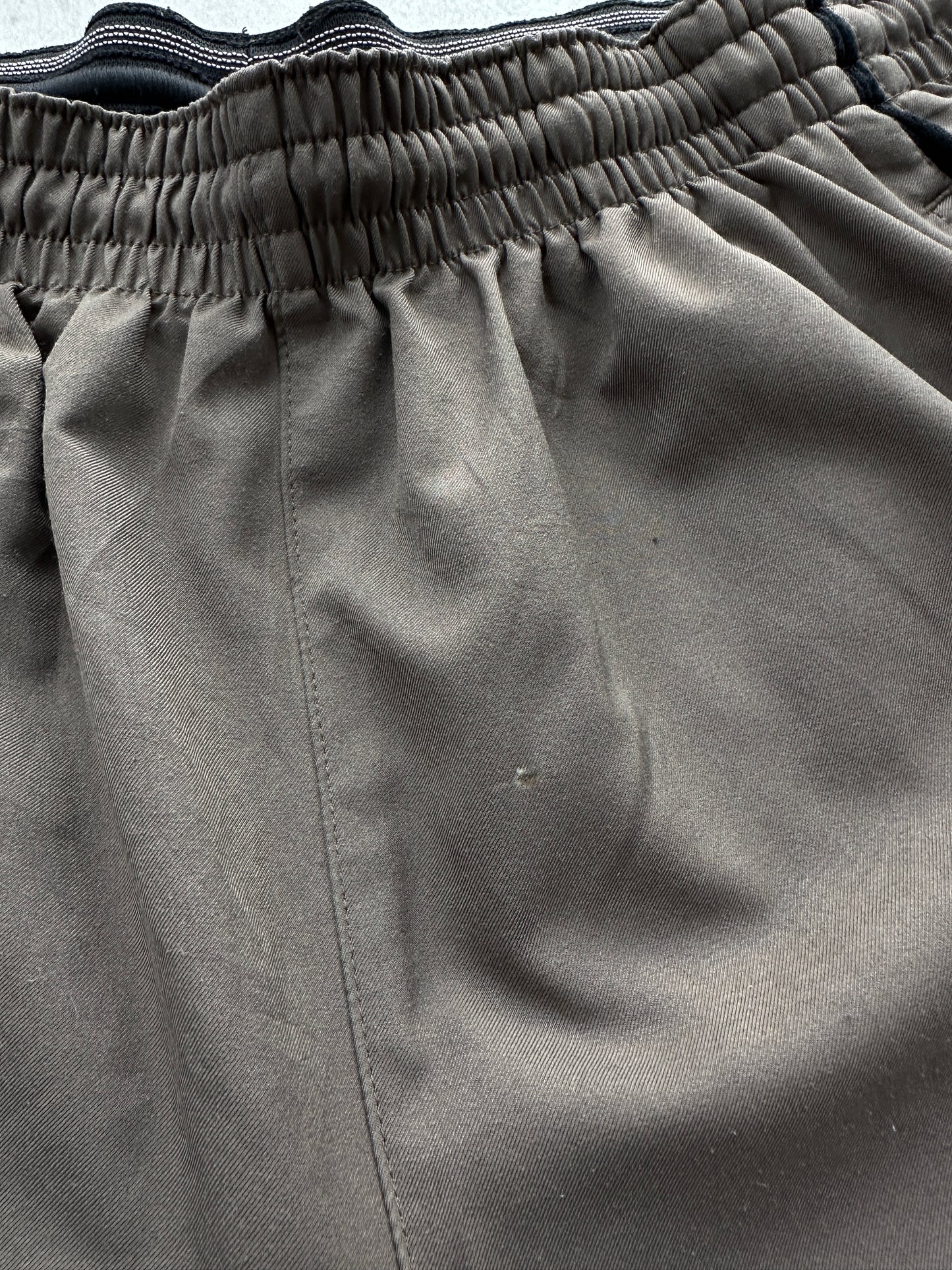 Nike 2000s muški šuškavi šorc (M)