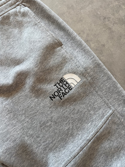 The North Face muška basic siva trenerka (S)