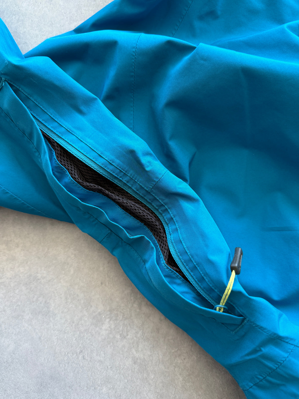 Millet ženska Gore Tex planinarska shell jakna (S)