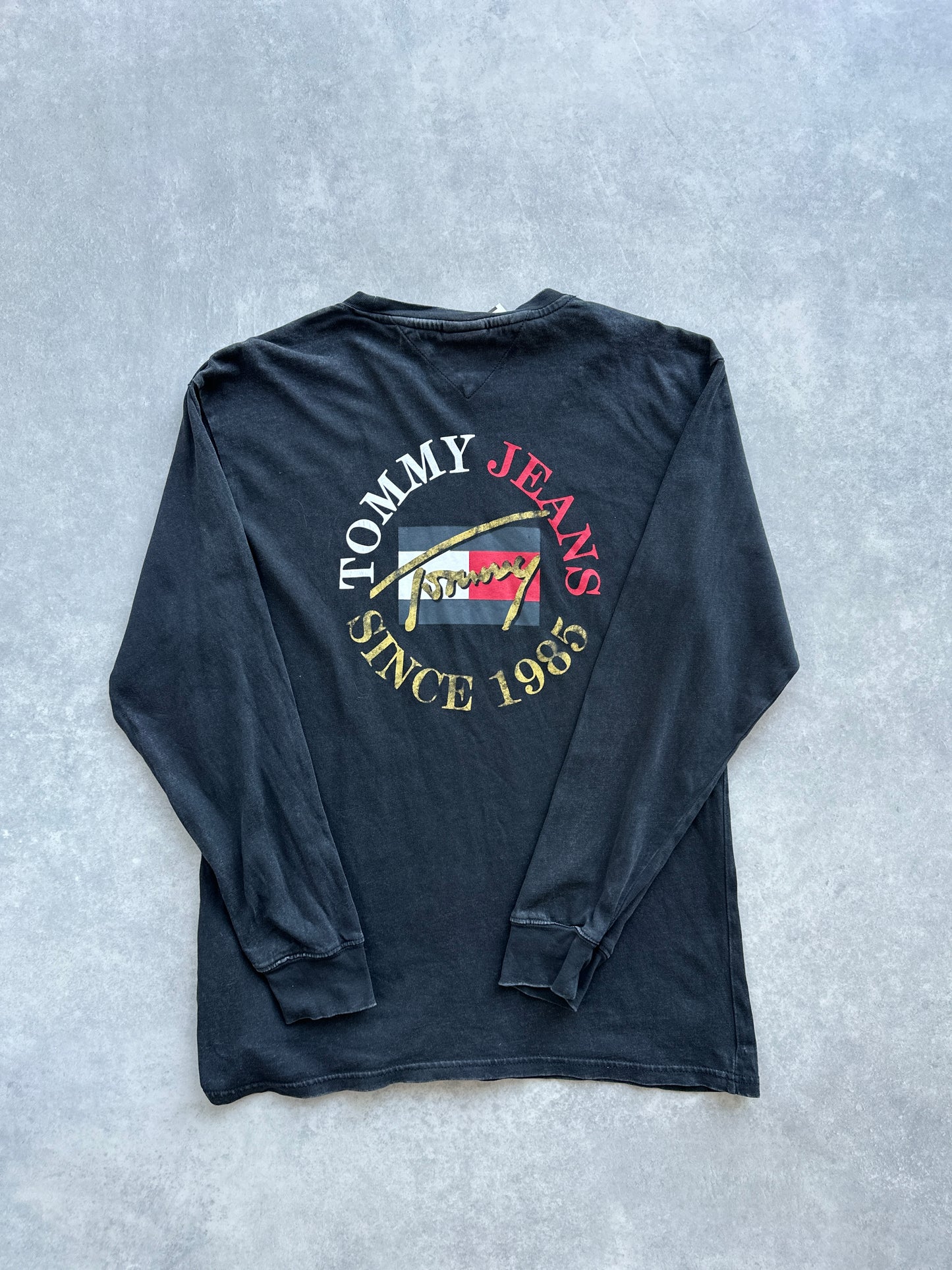 Tommy Jeans muška siva majica (M)