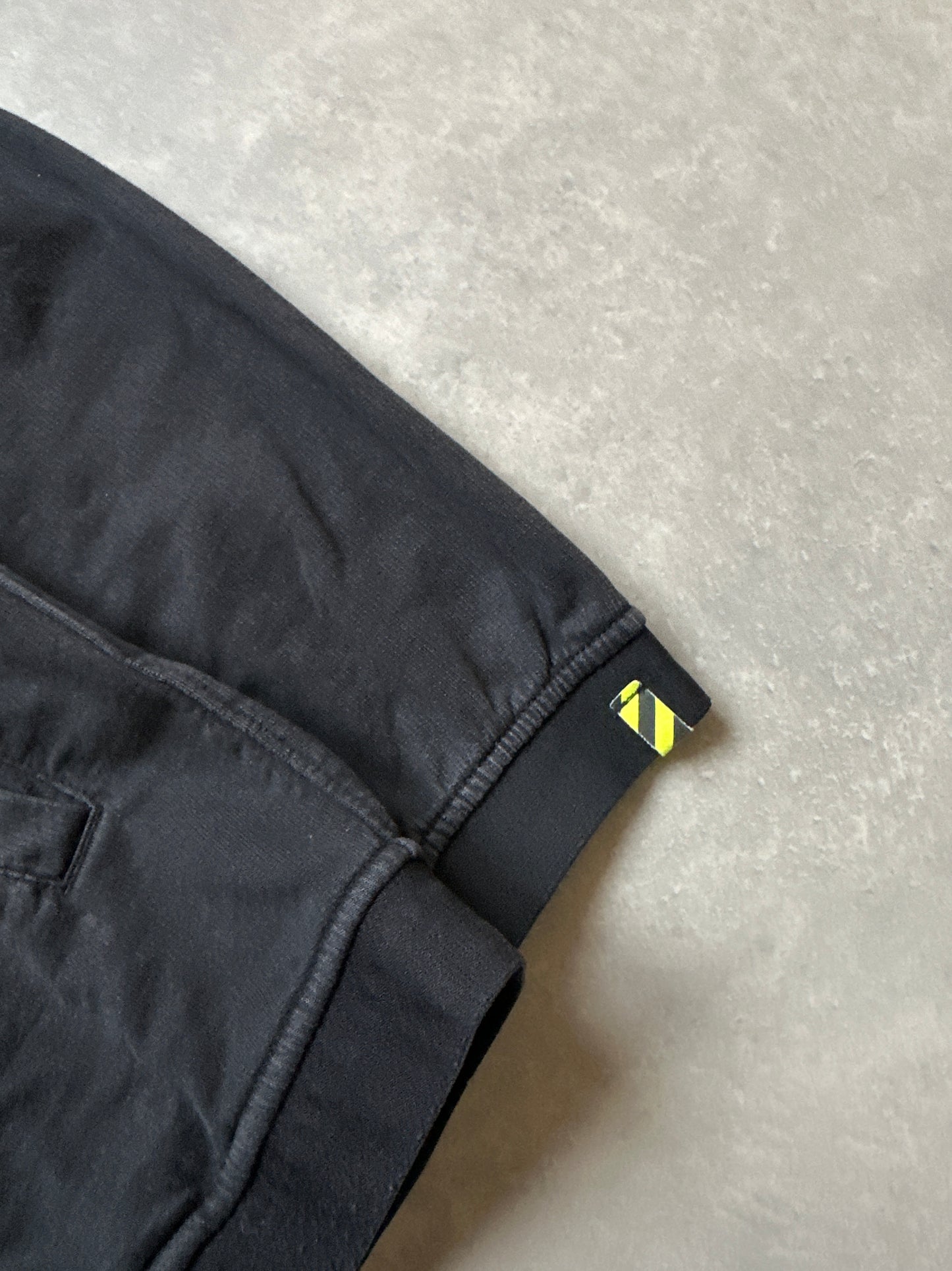 Nike muška crna dukserica (M)