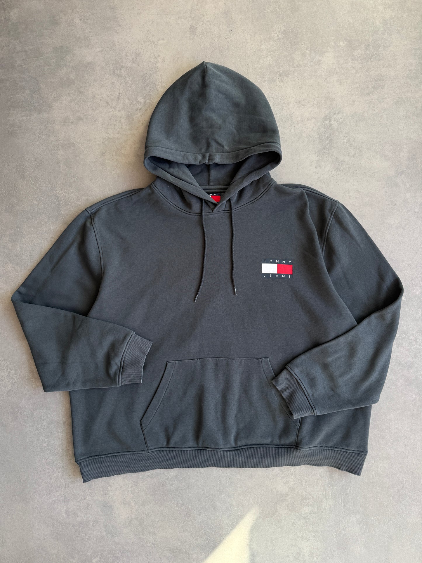 Tommy Jeans muška siva dukserica (4XL)