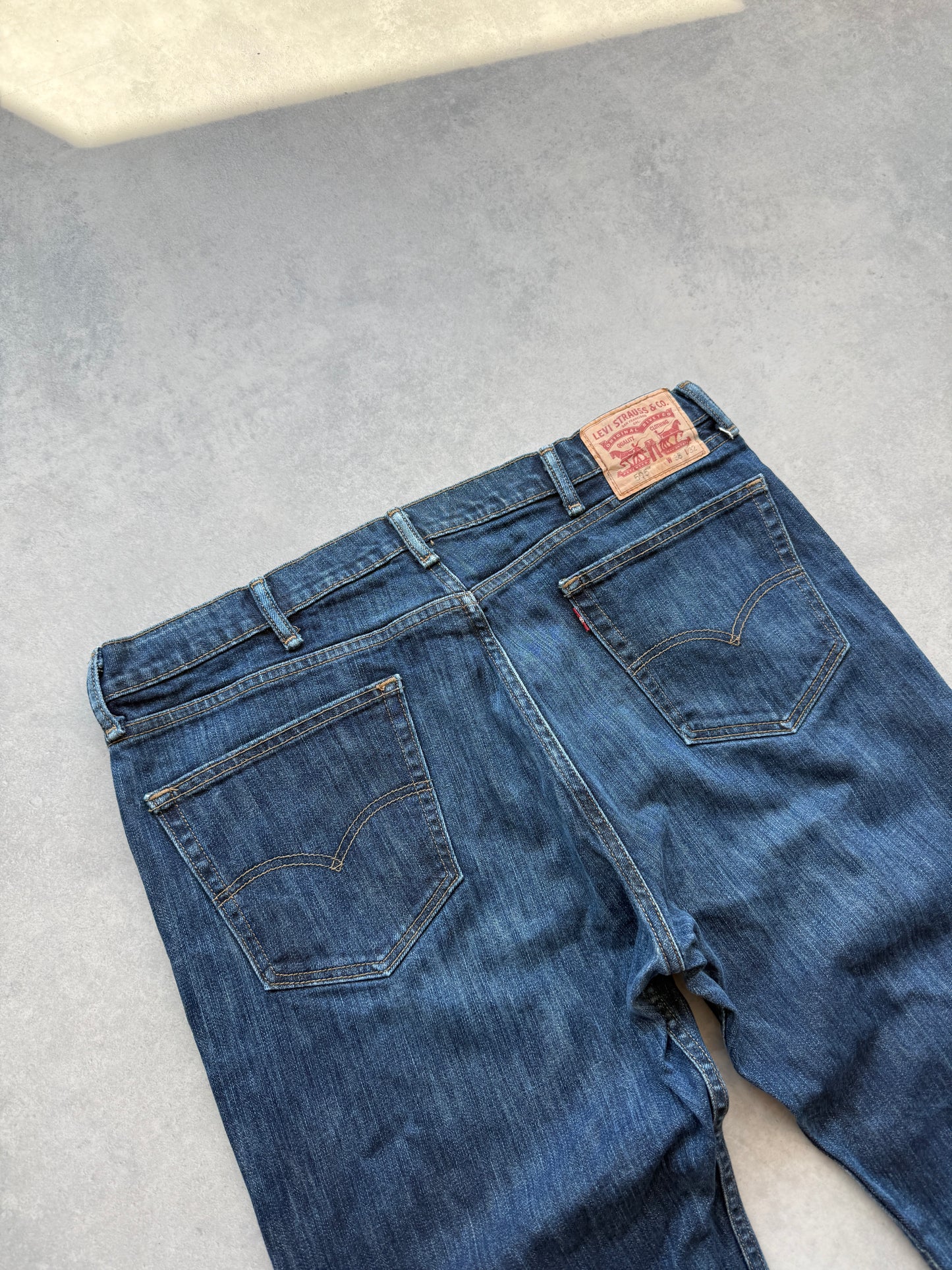 Levis 505 relaxed muške farmerke (36x32)