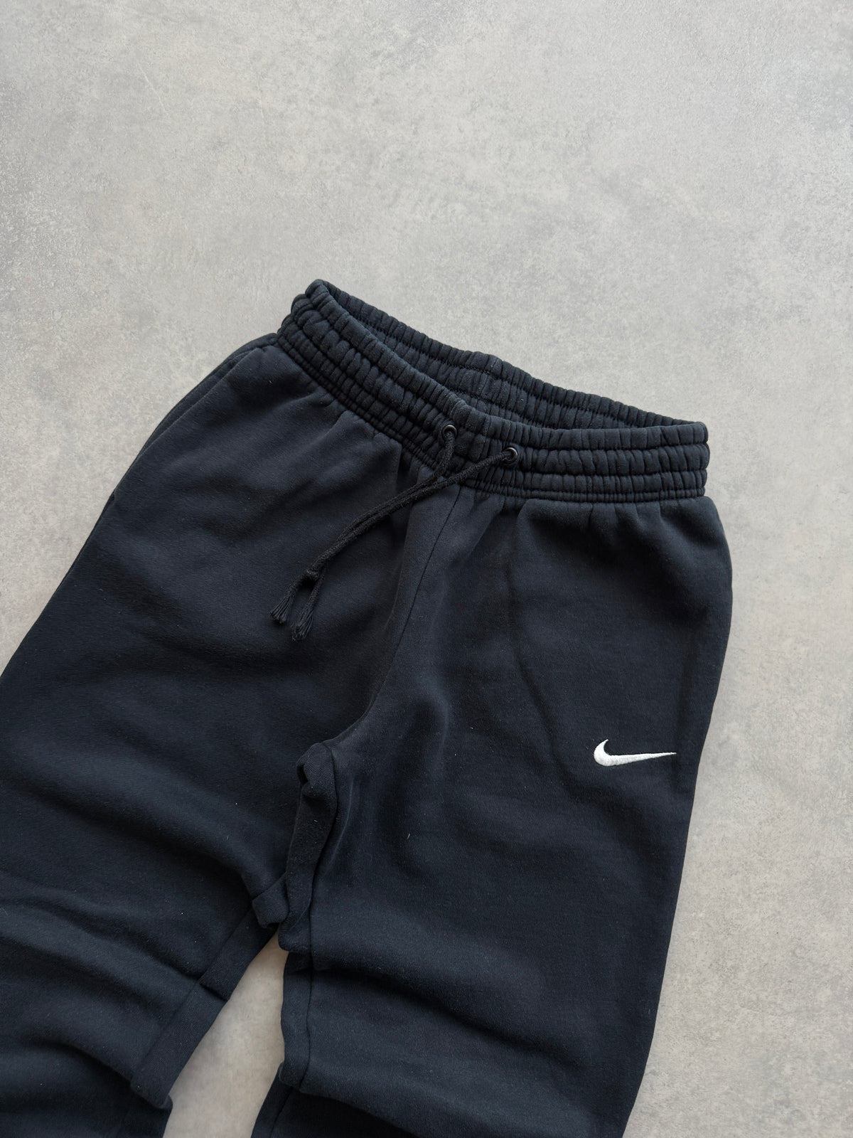 Nike ženska basic crna trenerka (S)