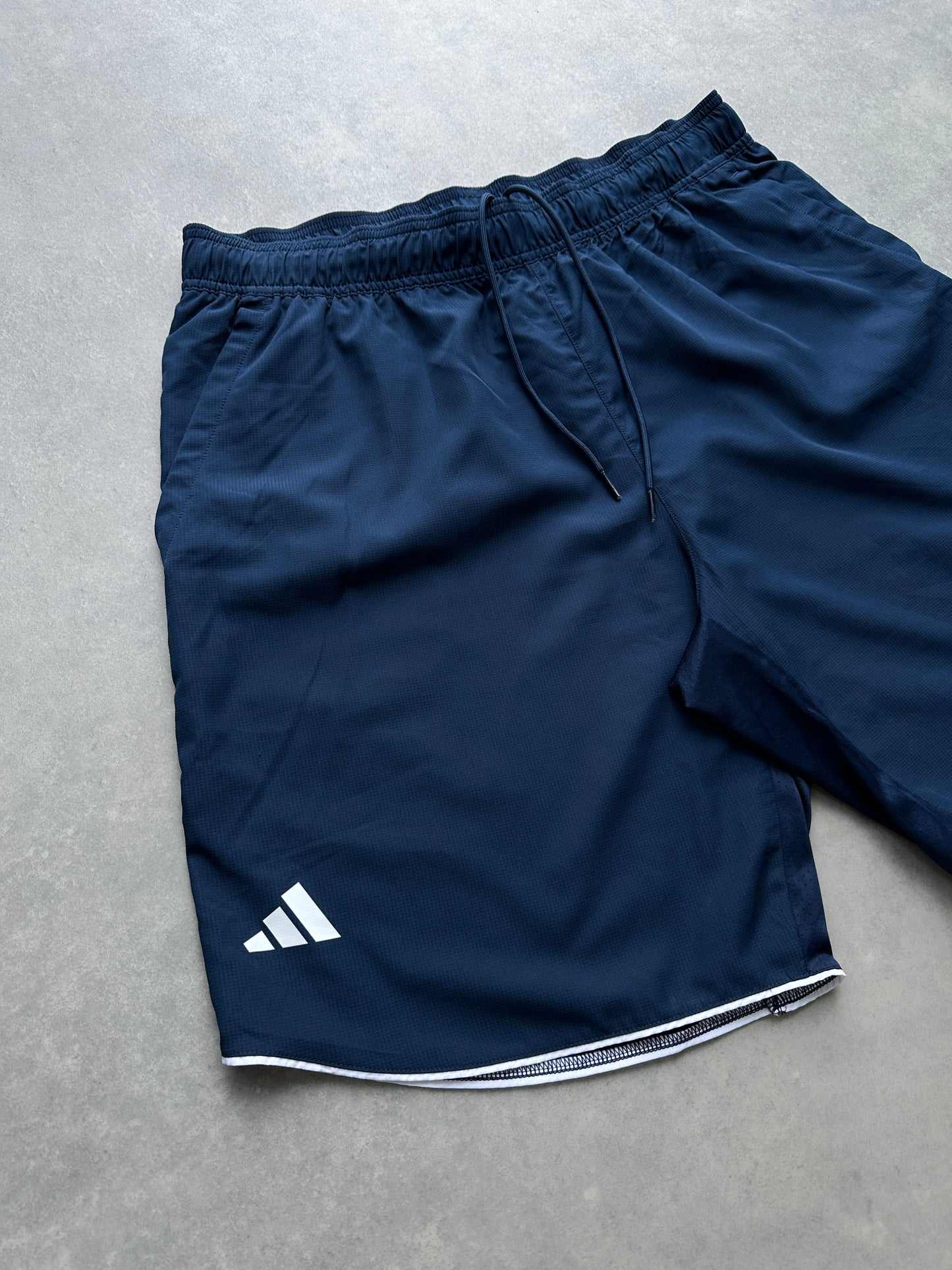 Adidas basic muški šuškavi šorc (L)