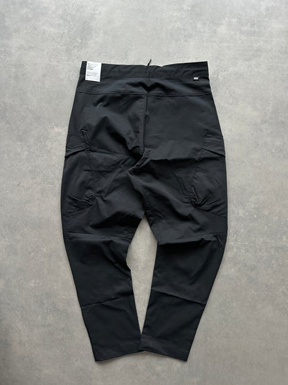 Nike Tech Pant muške crne šuškave cargo hlace (M)