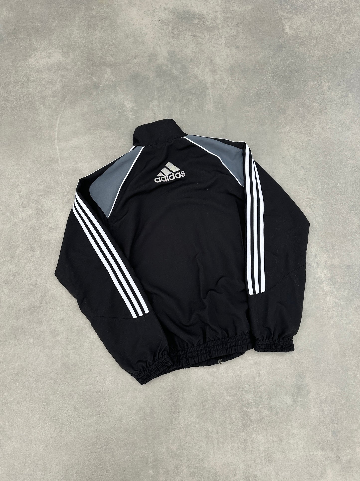 Adidas 2000s muška basic šuškava dukserica (S)