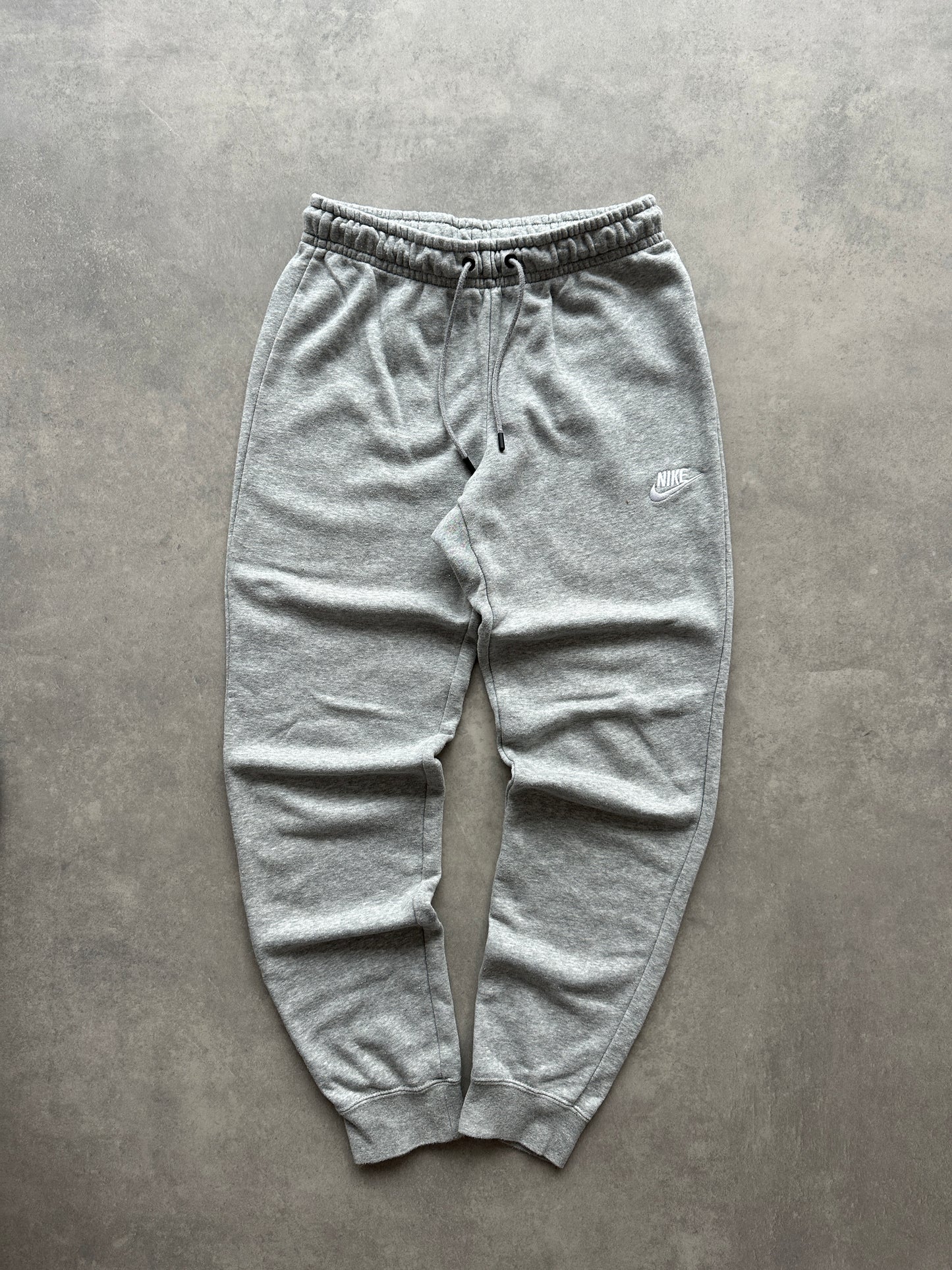 Nike ženska basic siva trenerka (S)