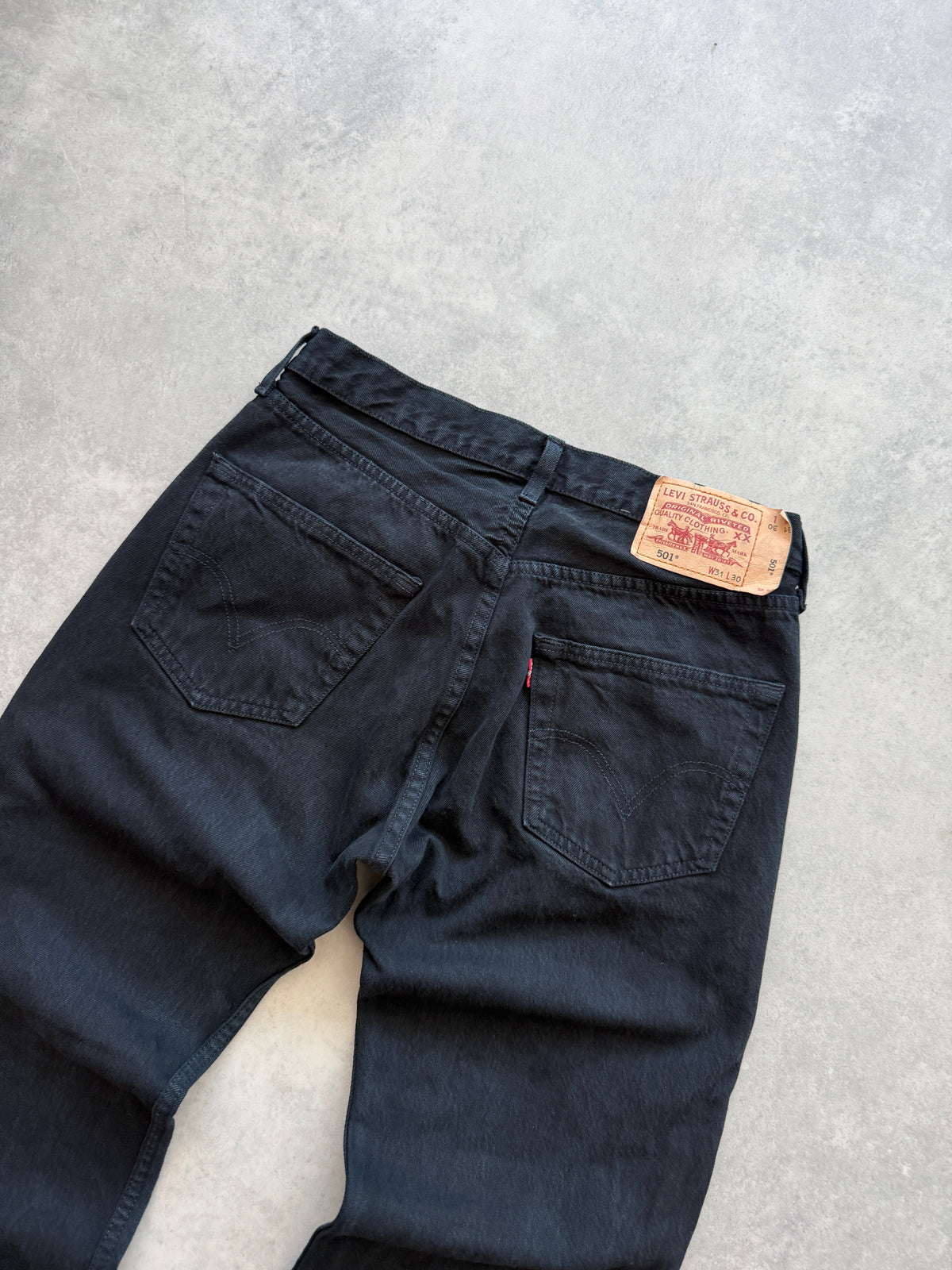 Levis 501 muške crne farmerke (31x30)