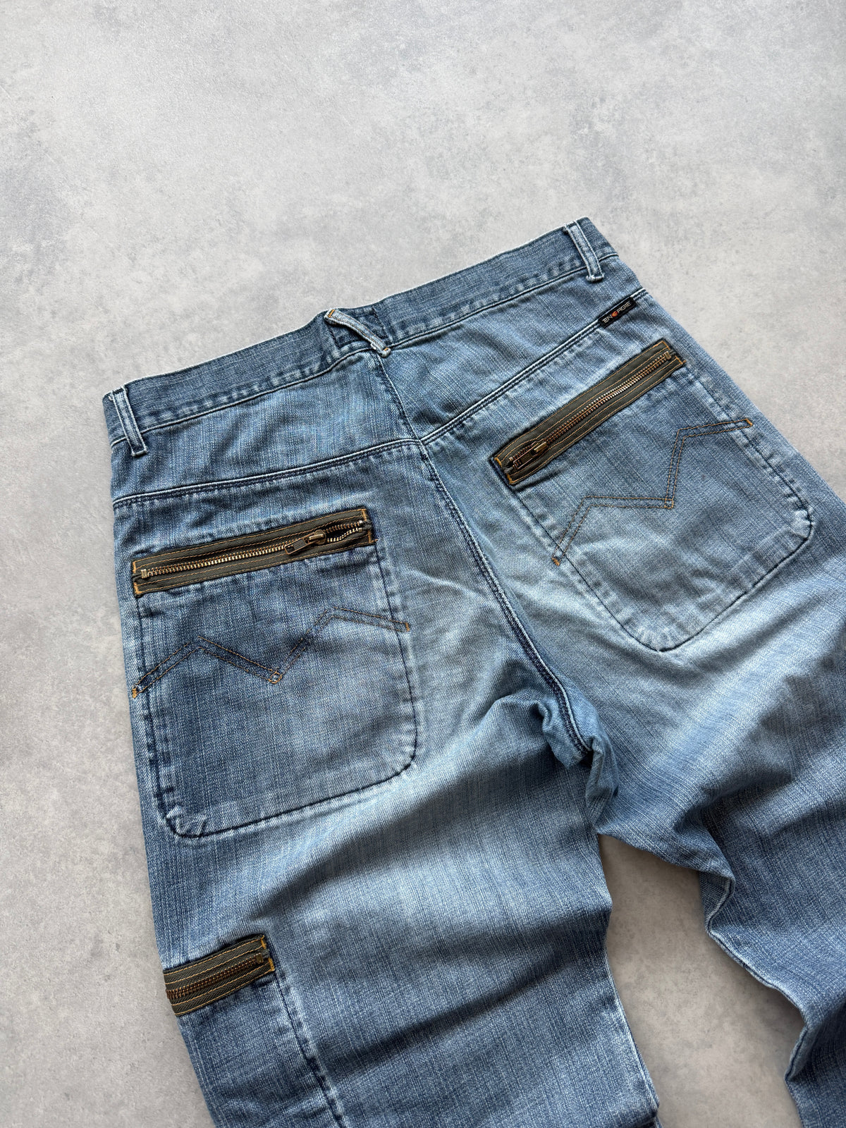 Energie Y2K muške baggy cargo farmerke (34)