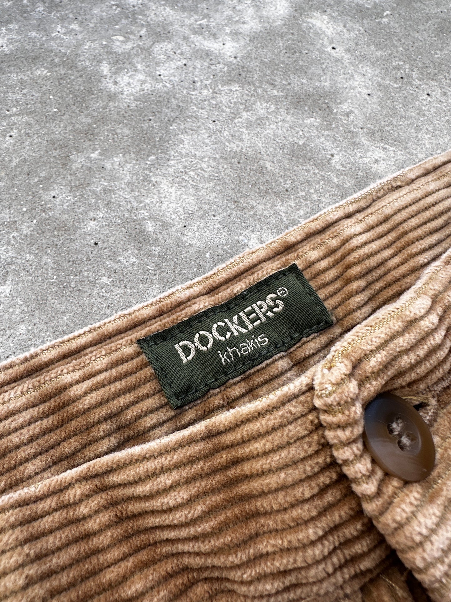 Dockers Khakis muške samtane hlače (34x34)