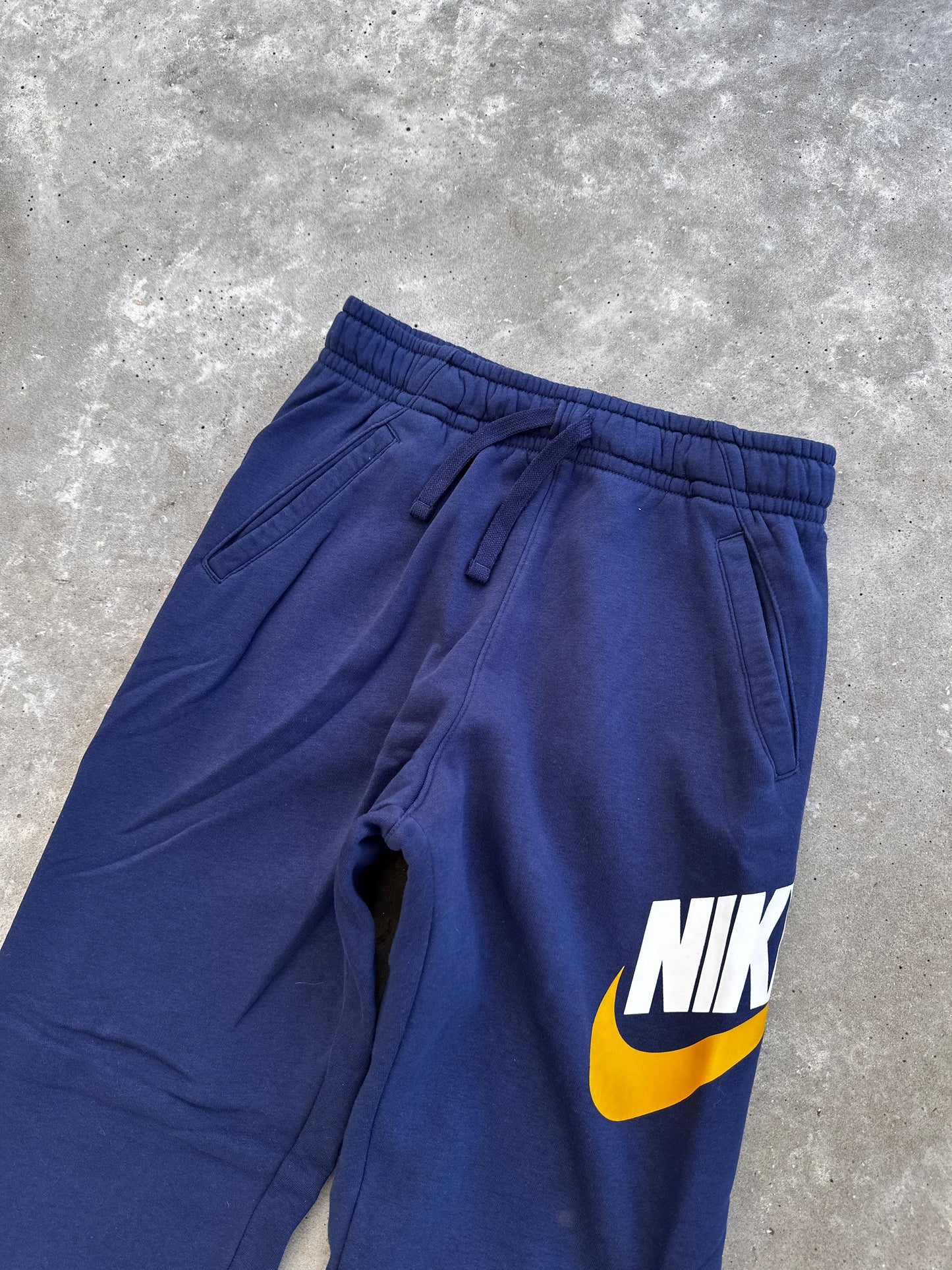 Nike plava pamucna djecija trenerka (XL)