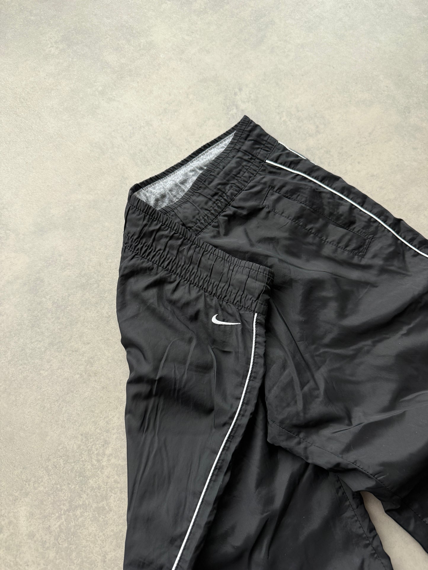 Nike 2000s ženska baggy šuškava trenerka (S)