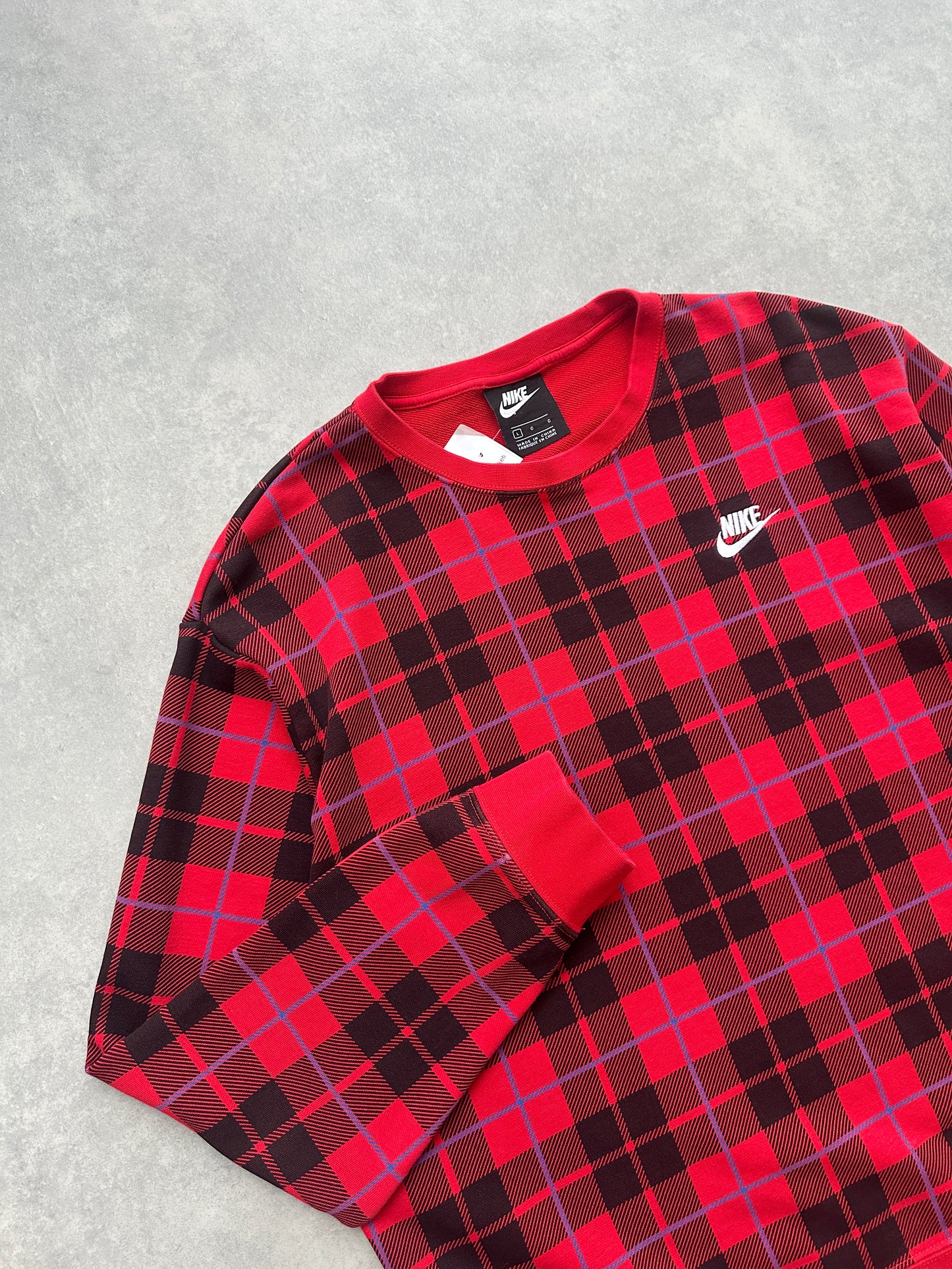 Nike ženska karirana dukserica (L)