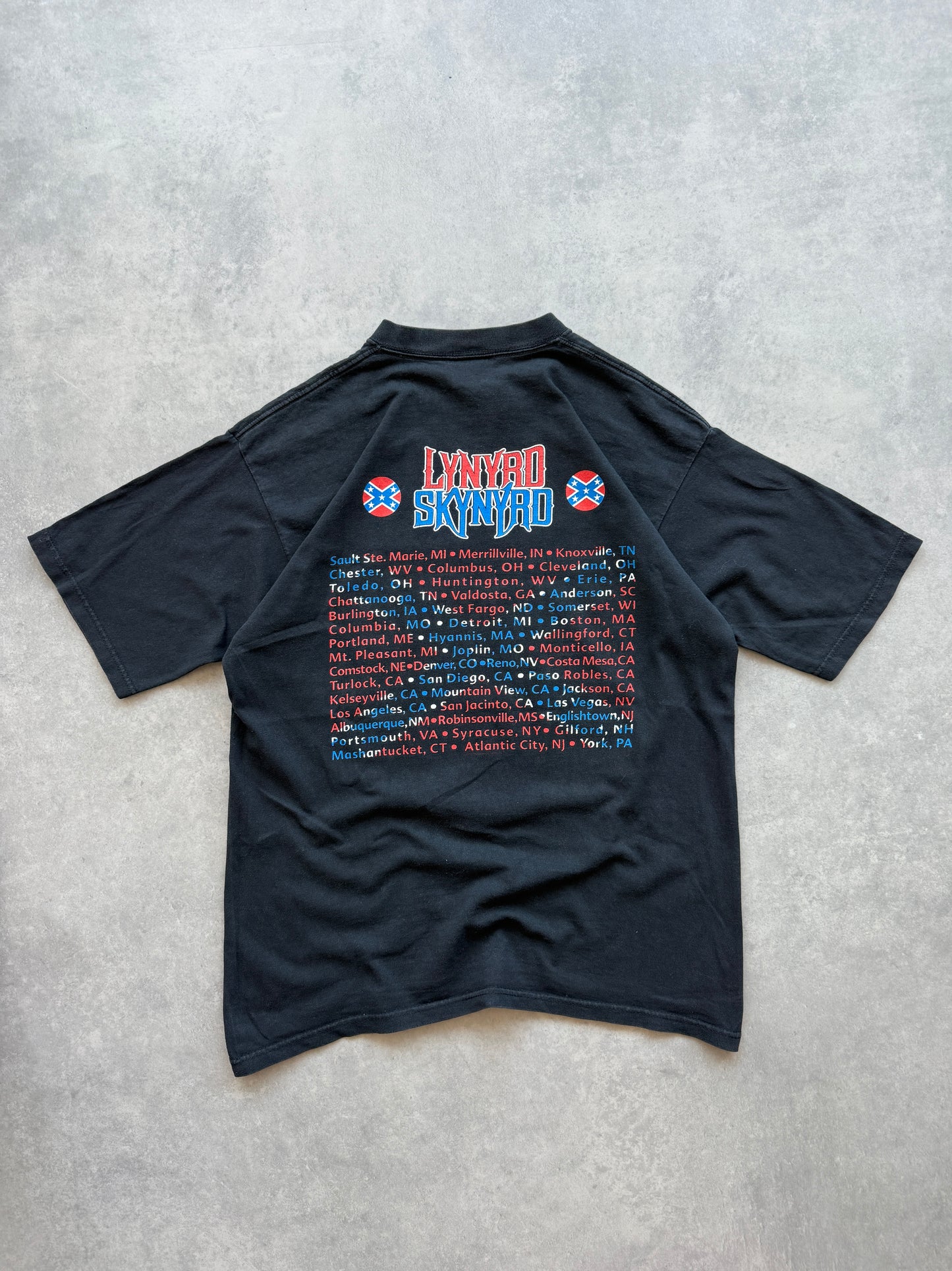 Lynyrd Skynyrd vintage 2002 muška bend majica (L)
