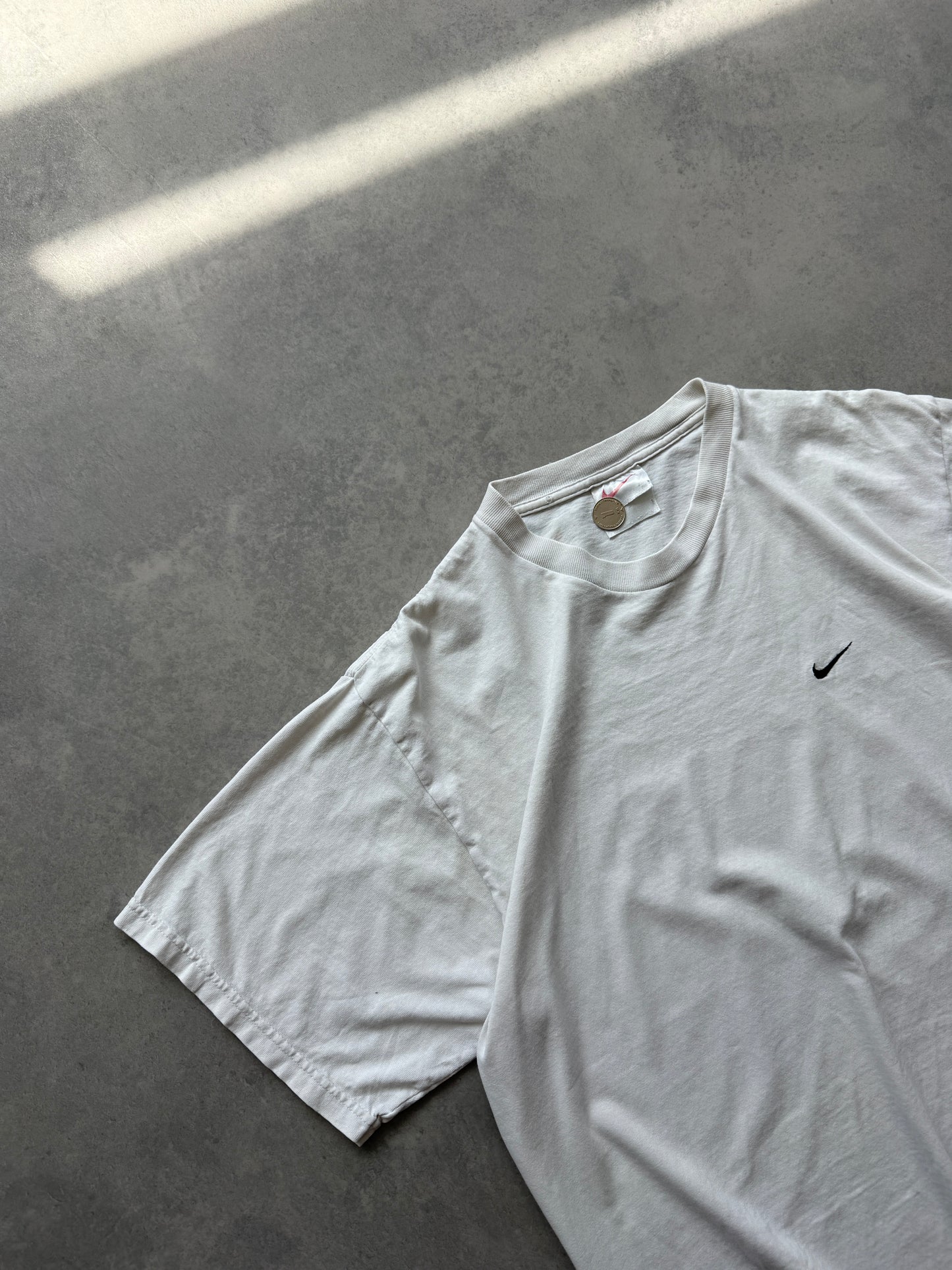 Nike 90s muška bijela oversized majica (M)