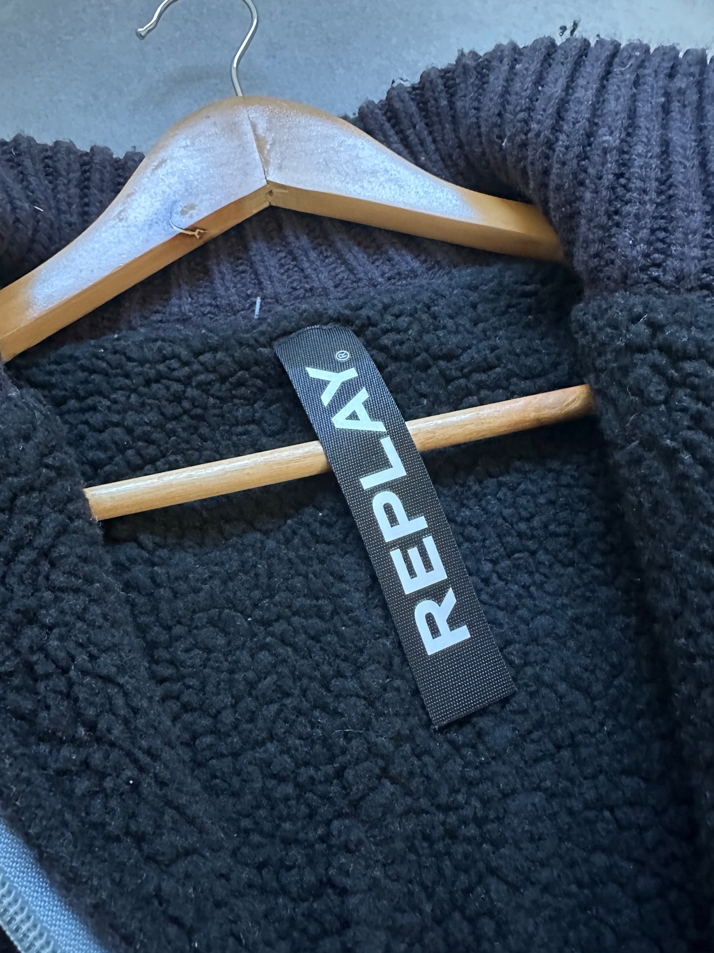 Replay muški crni džemper (M)