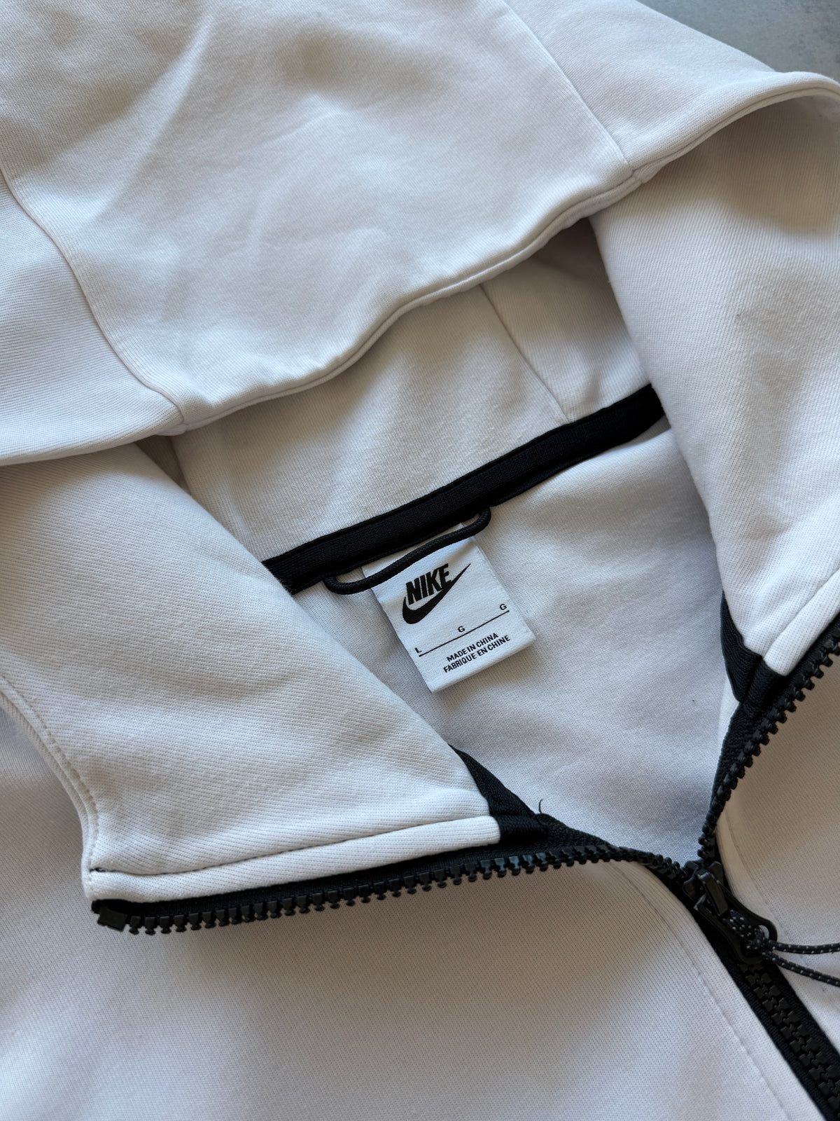 Nike Tech Fleece muška bijela dukserica (L)