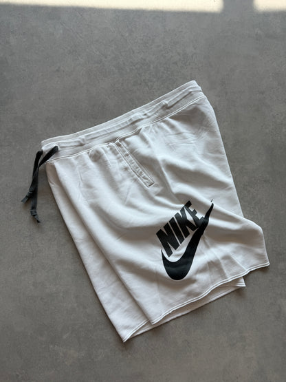 Nike muški bijeli šorc (L)