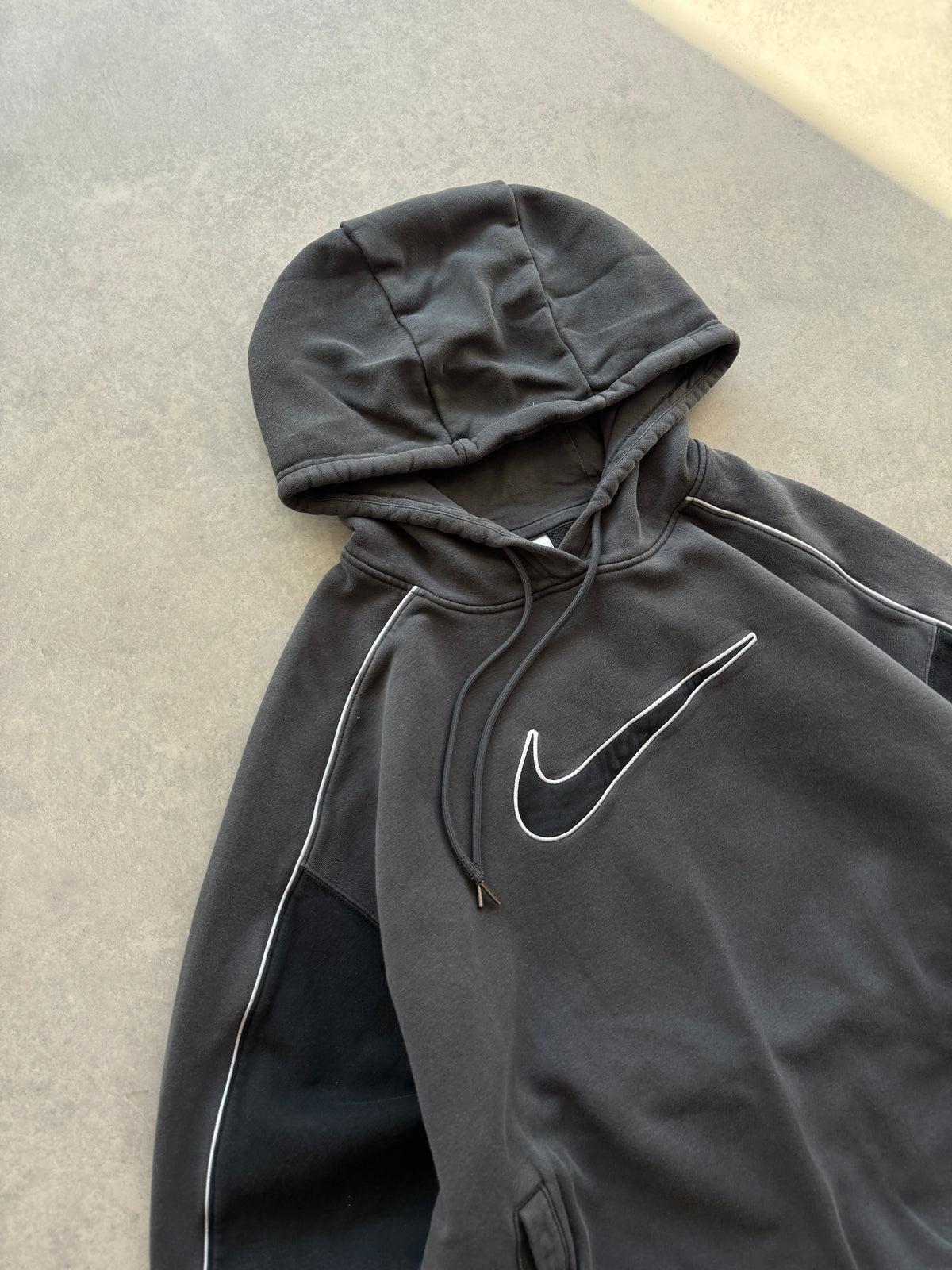 Nike ženska siva oversized dukserica (M)