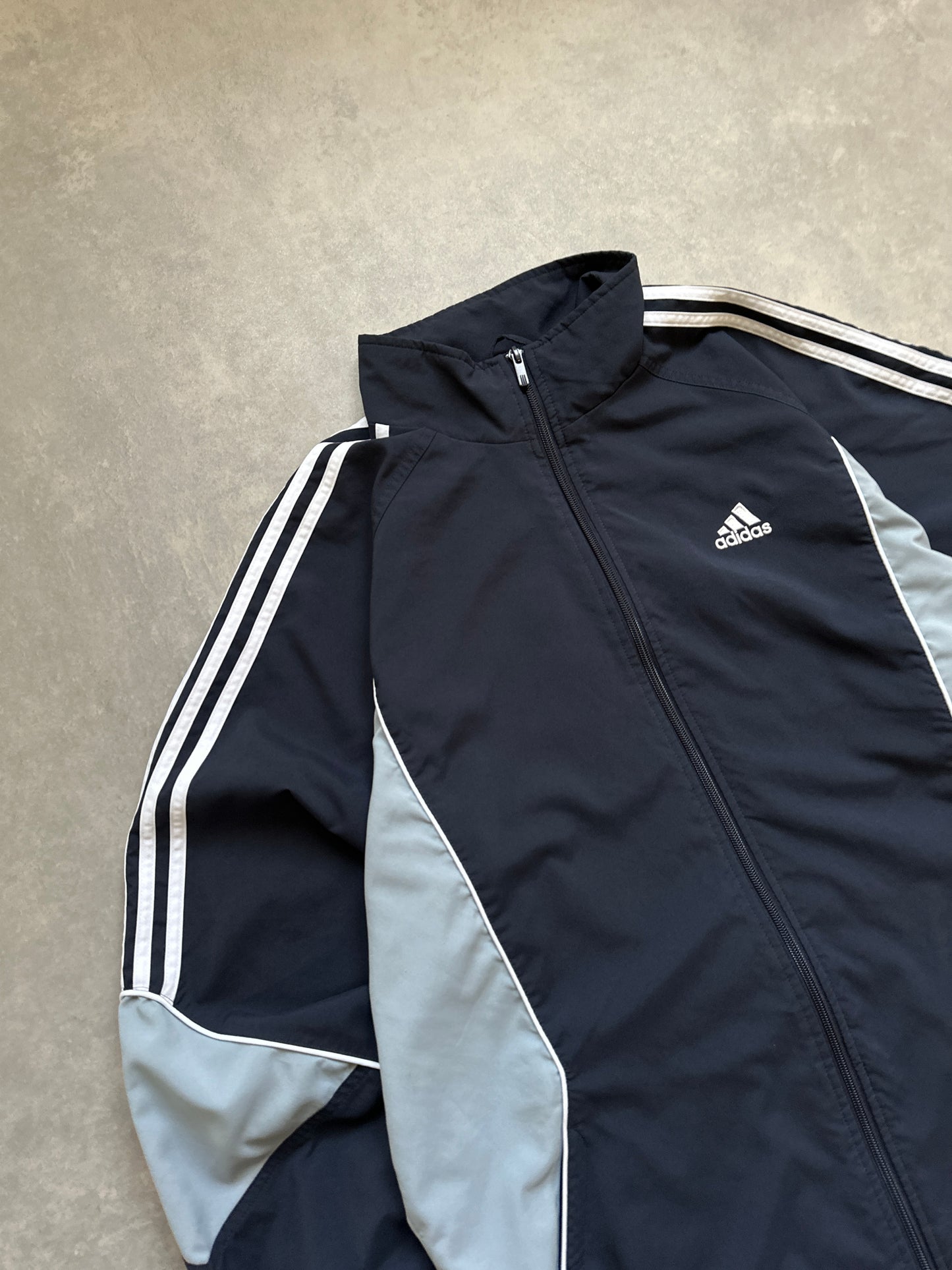 Adidas 2000s muška šuškava dukserica (L)
