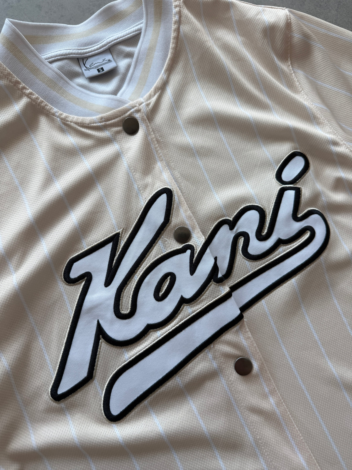 Karl Kani muški retro prugasti dres (S)