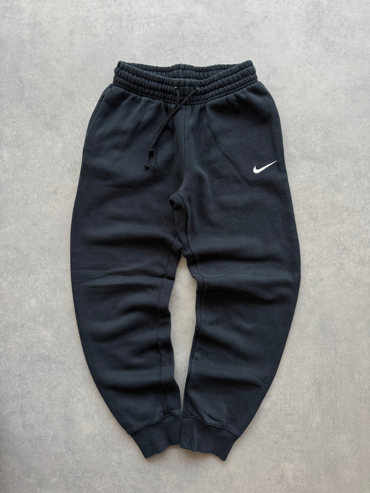 Nike ženska basic crna trenerka (S)