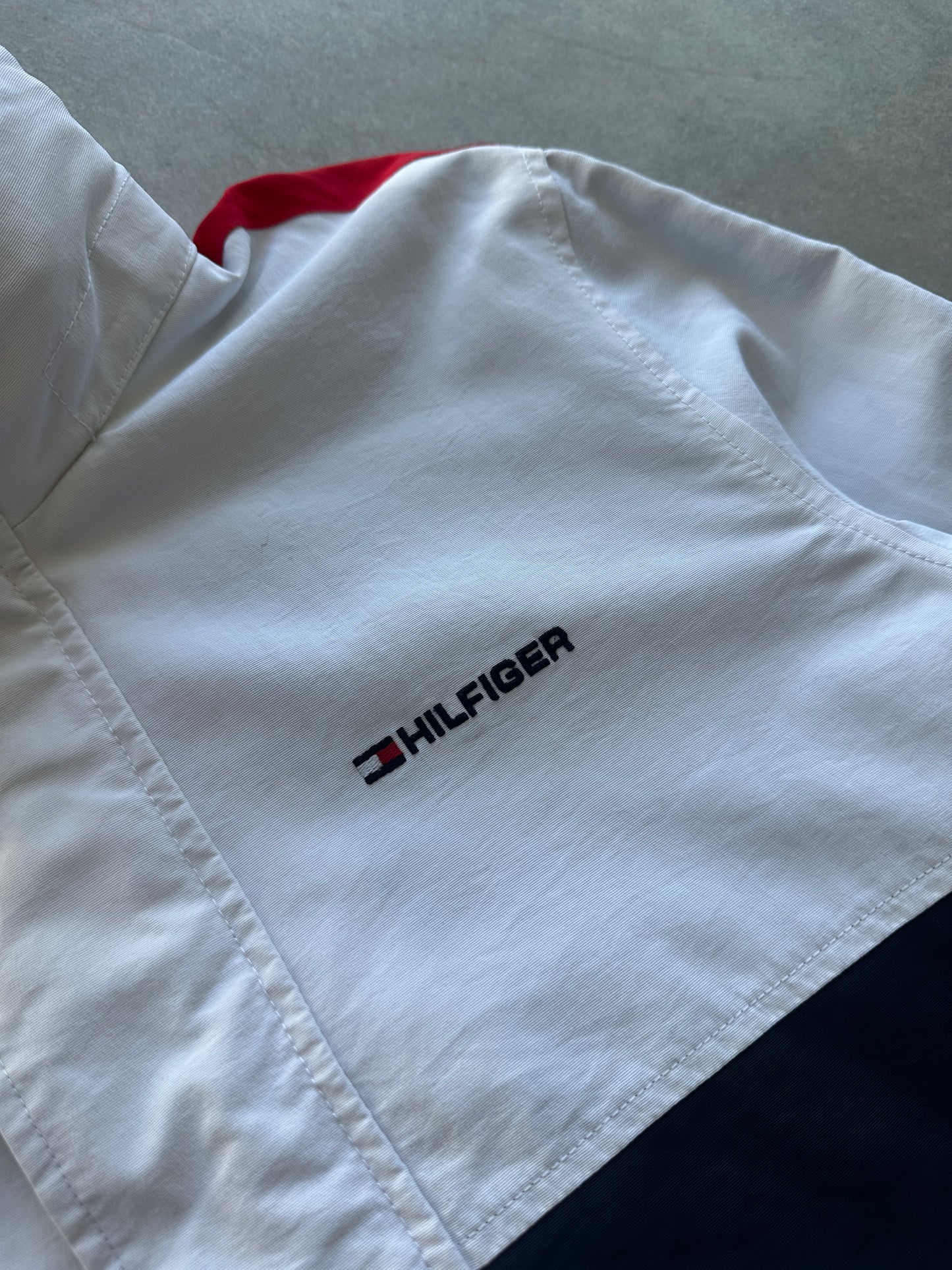 Tommy Hilfiger muška tanja jakna (S)