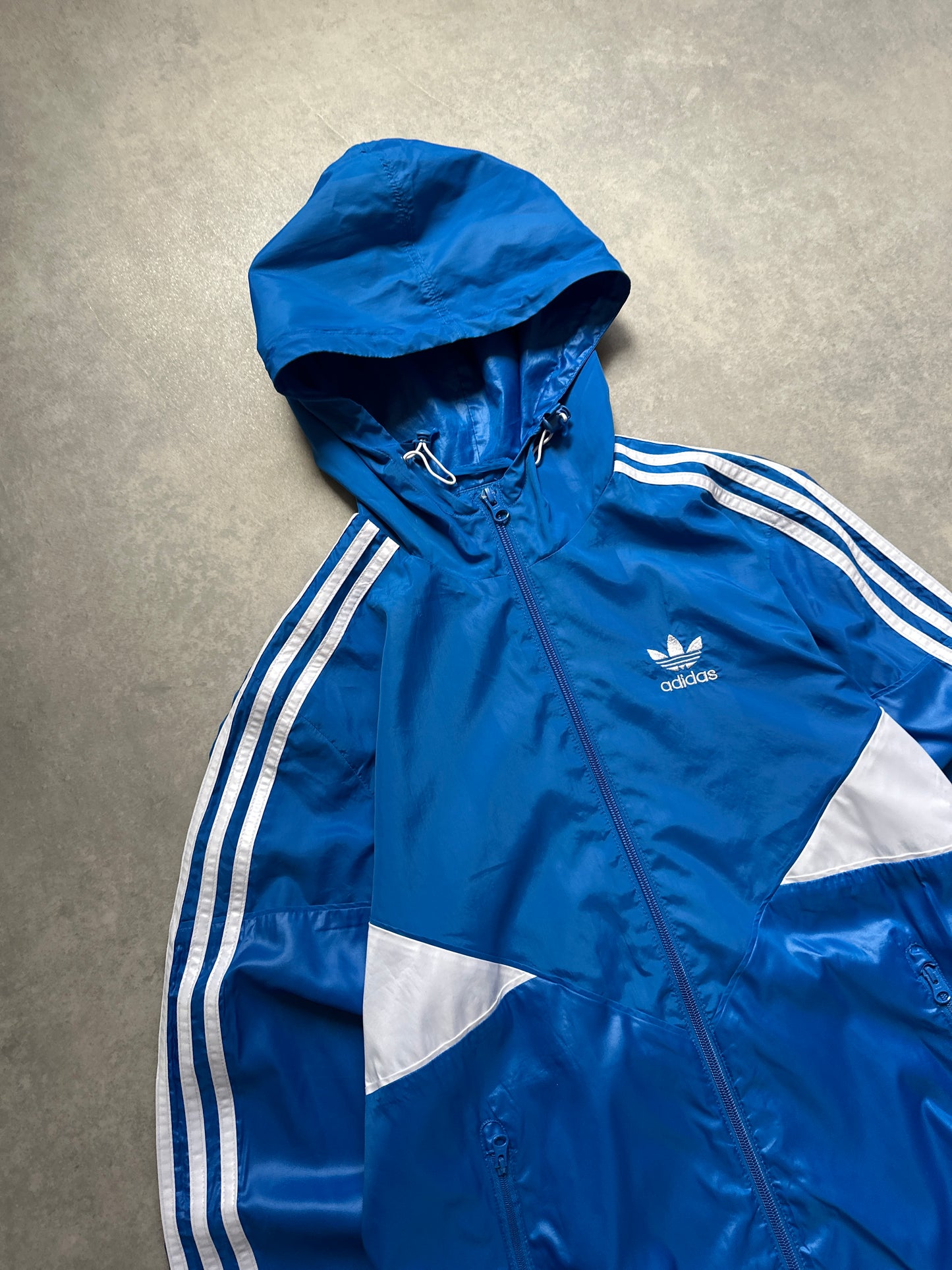 Adidas muška plava šuškava dukserica (XS)