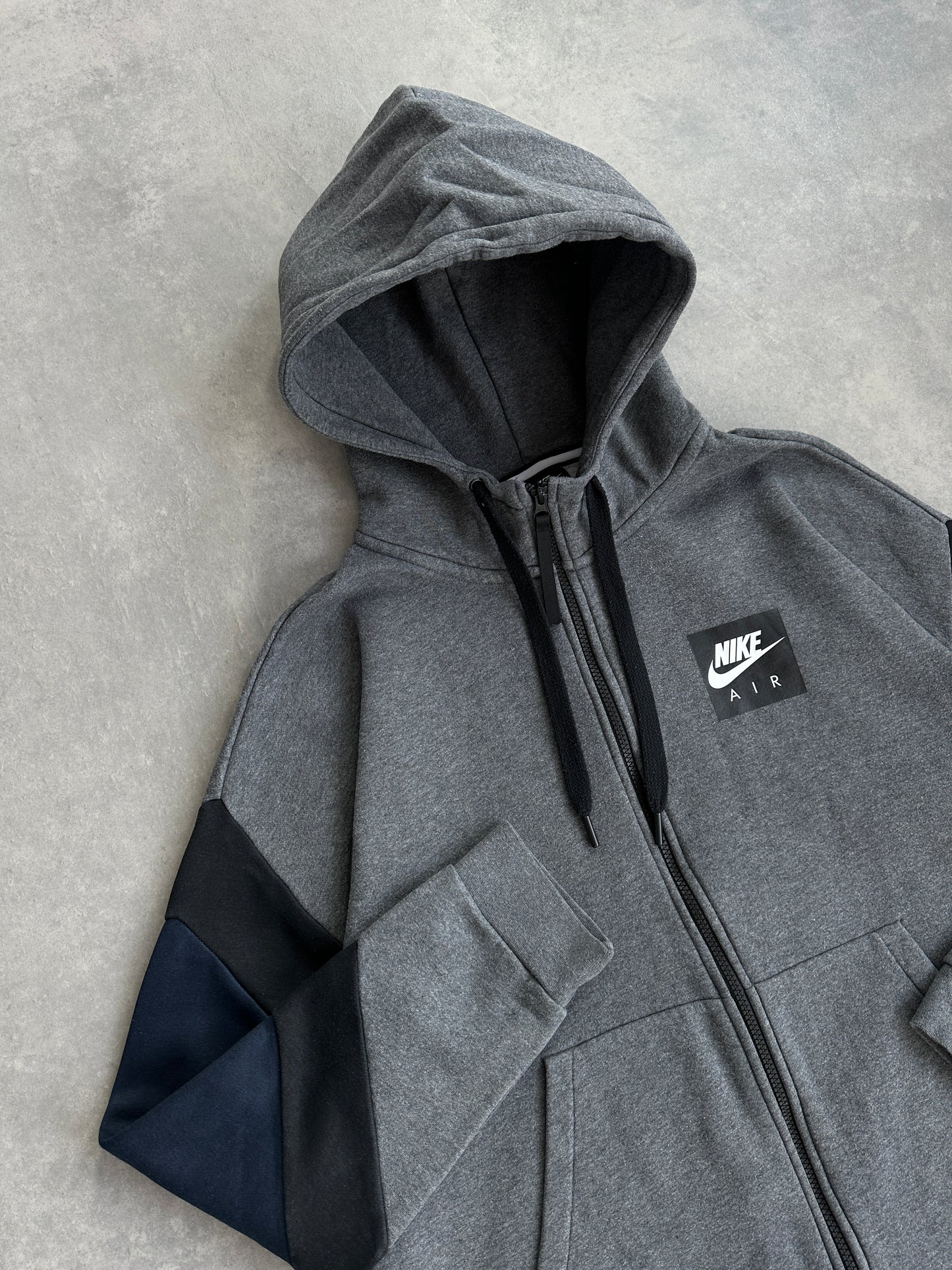 Nike Air muška siva dukserica (L)