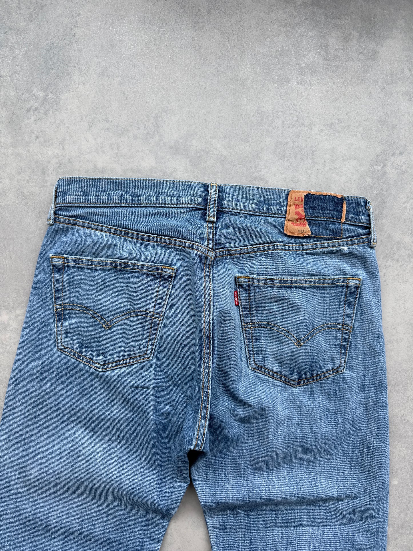 Levis 501 muške farmerke (33x32)